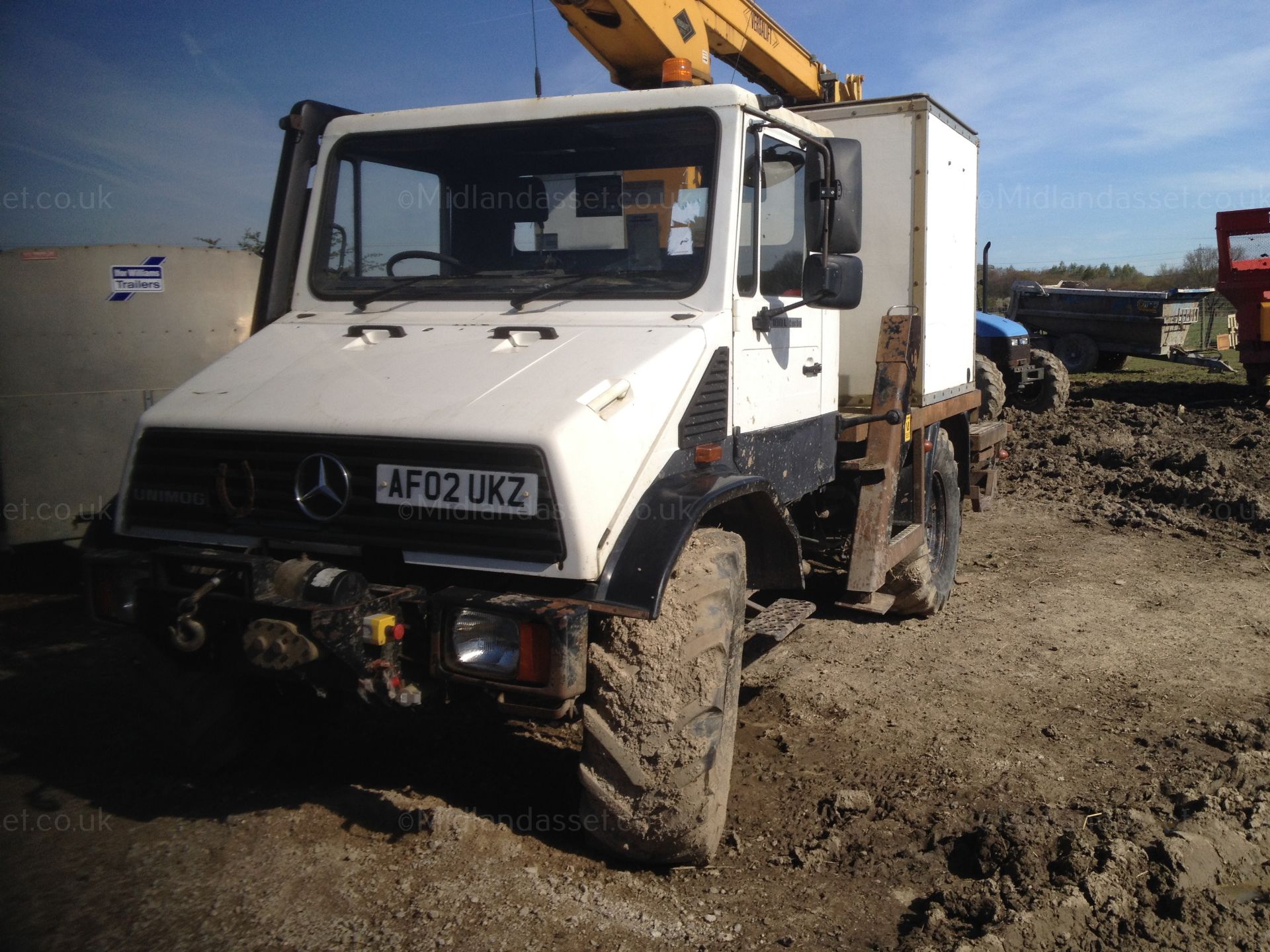 2002 UNIMOG U100L TURBO WITH REAR BOOM LIFT - Image 2 of 6