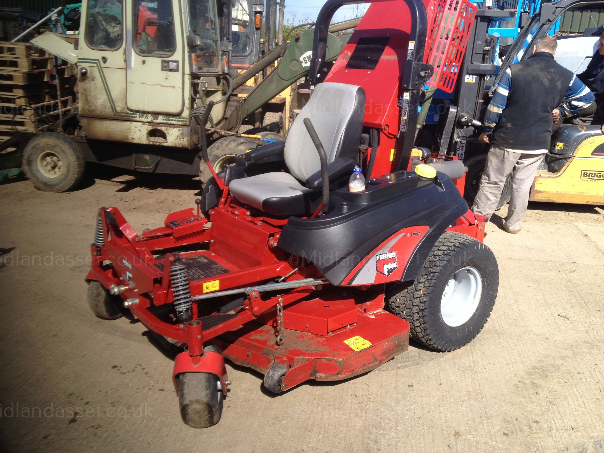 FERRIS IS 5000 EX COUNCIL MOWER - Image 7 of 8