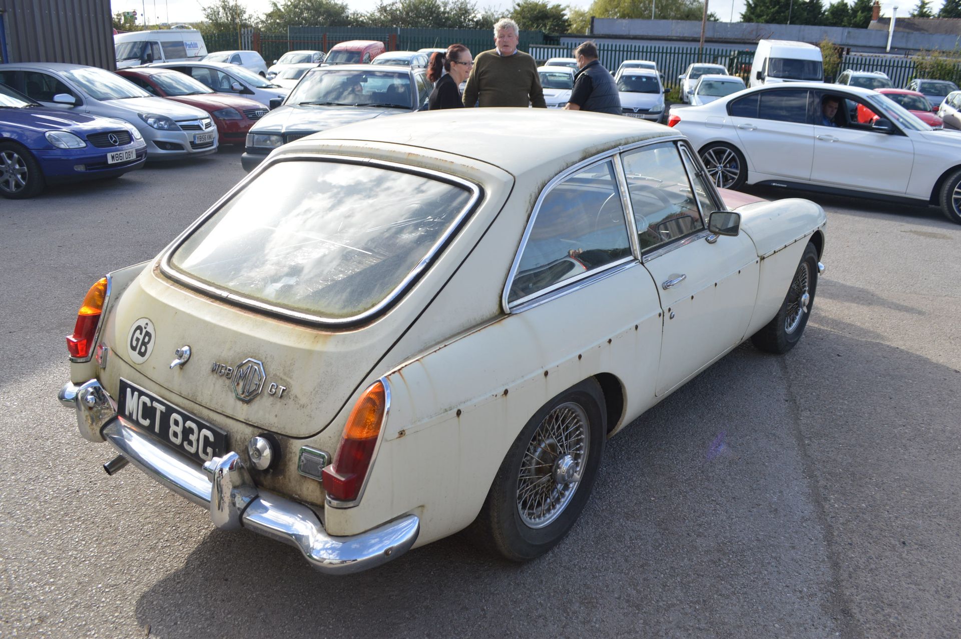 1969 MG B GT 1.8 DIESEL - SHOWING 3 FORMER KEEPERS *NO VAT* - Image 6 of 22
