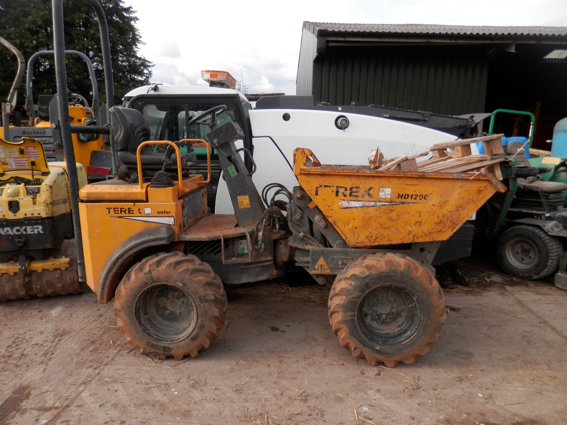 TEREX HD 1200 DIESEL 1500 KG DUMPER TRUCK, ALL WORKING. - Image 4 of 6