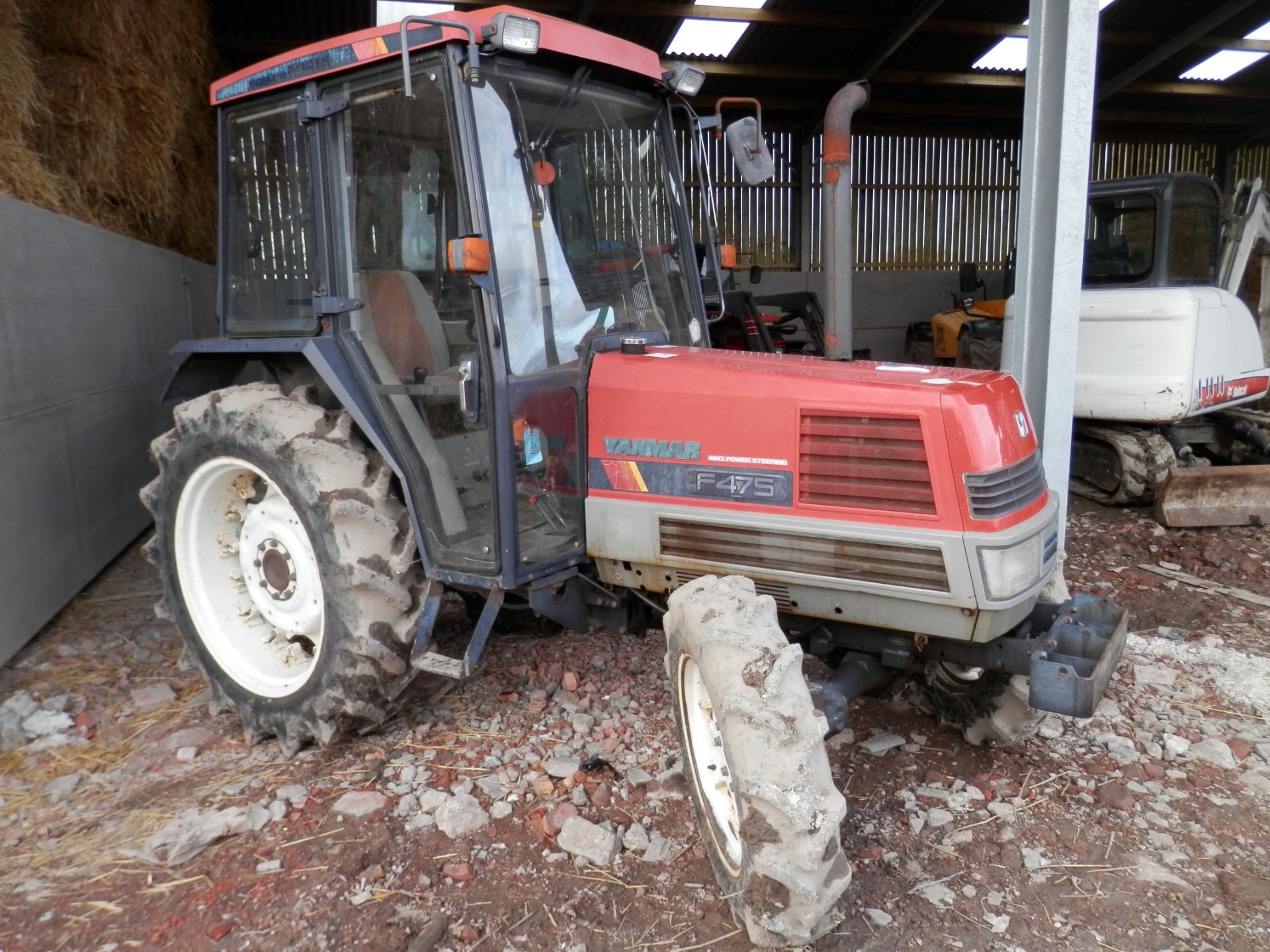 GOOD WORKING YANMAR 475 TRACTOR. COLLECTION FROM S45 SHEFFIELD.