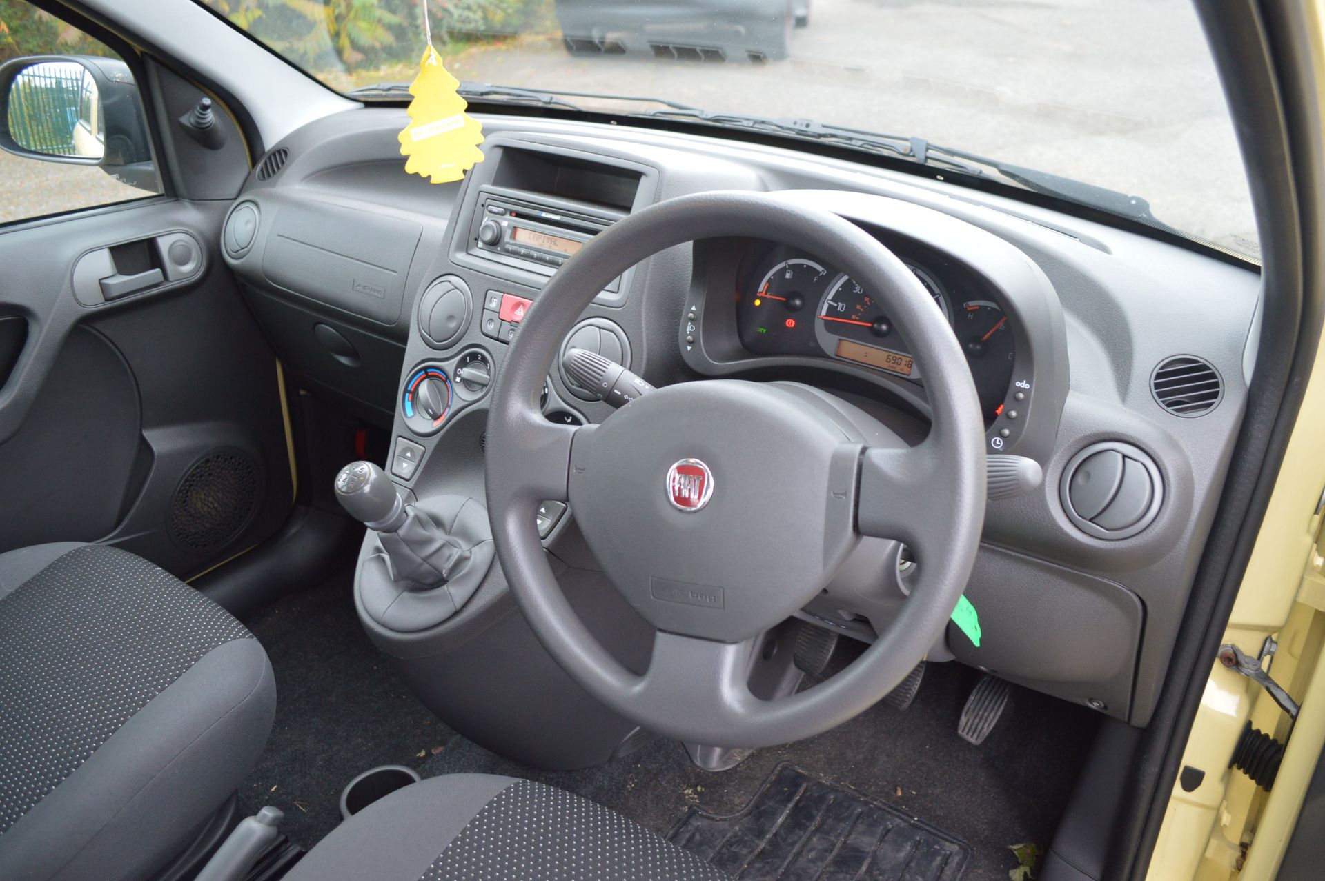 2010/59 REG FIAT PANDA ACTIVE ECO, SHOWING 1 OWNER FROM NEW - DRIVES GREAT - Image 20 of 25