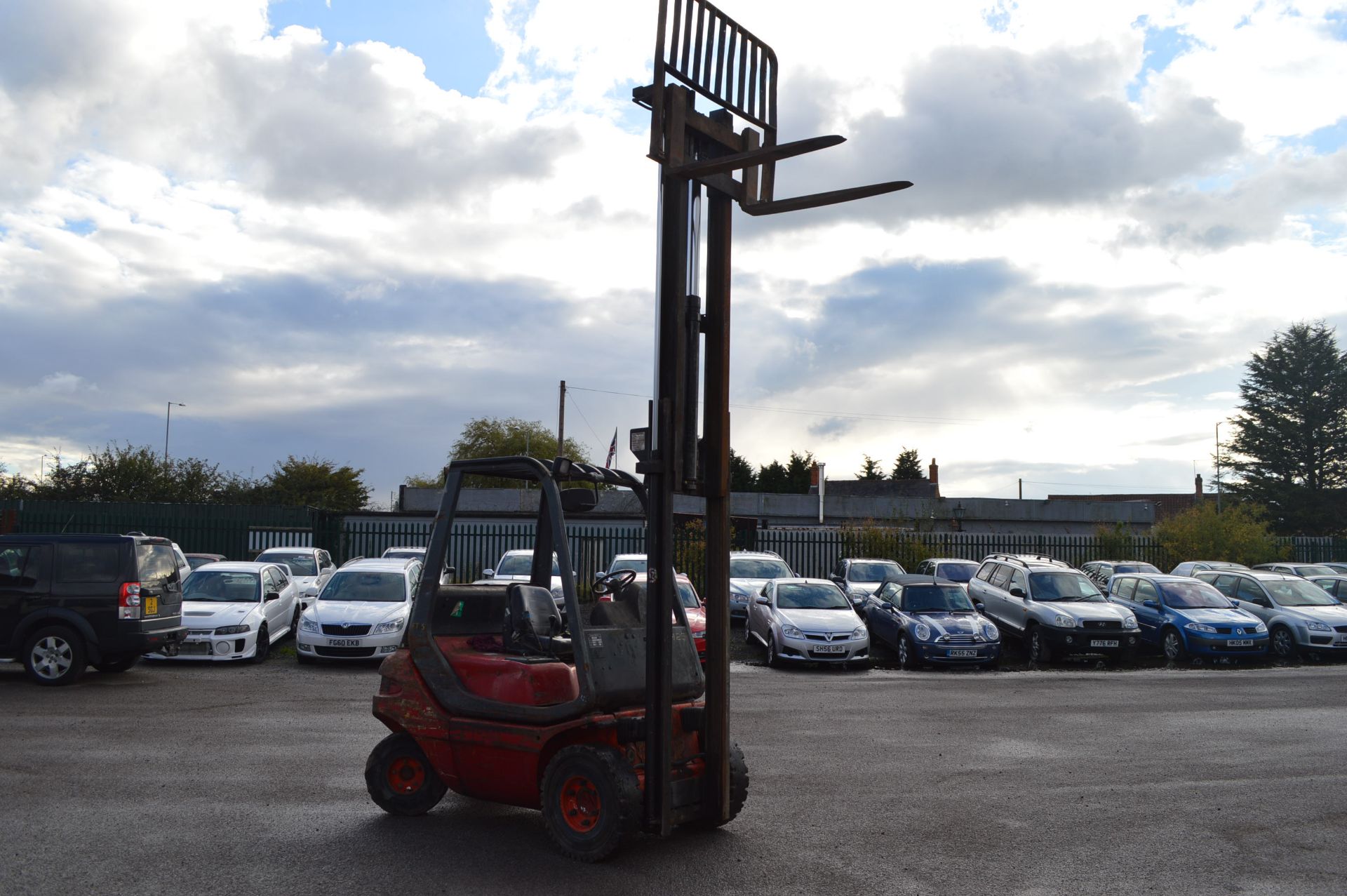 1992 LANSING LINDE H25D FORK-TRUCK 2500KG CAPACITY - MAST BEARING REQUIRES ATTENTION *NO VAT* - Image 7 of 12