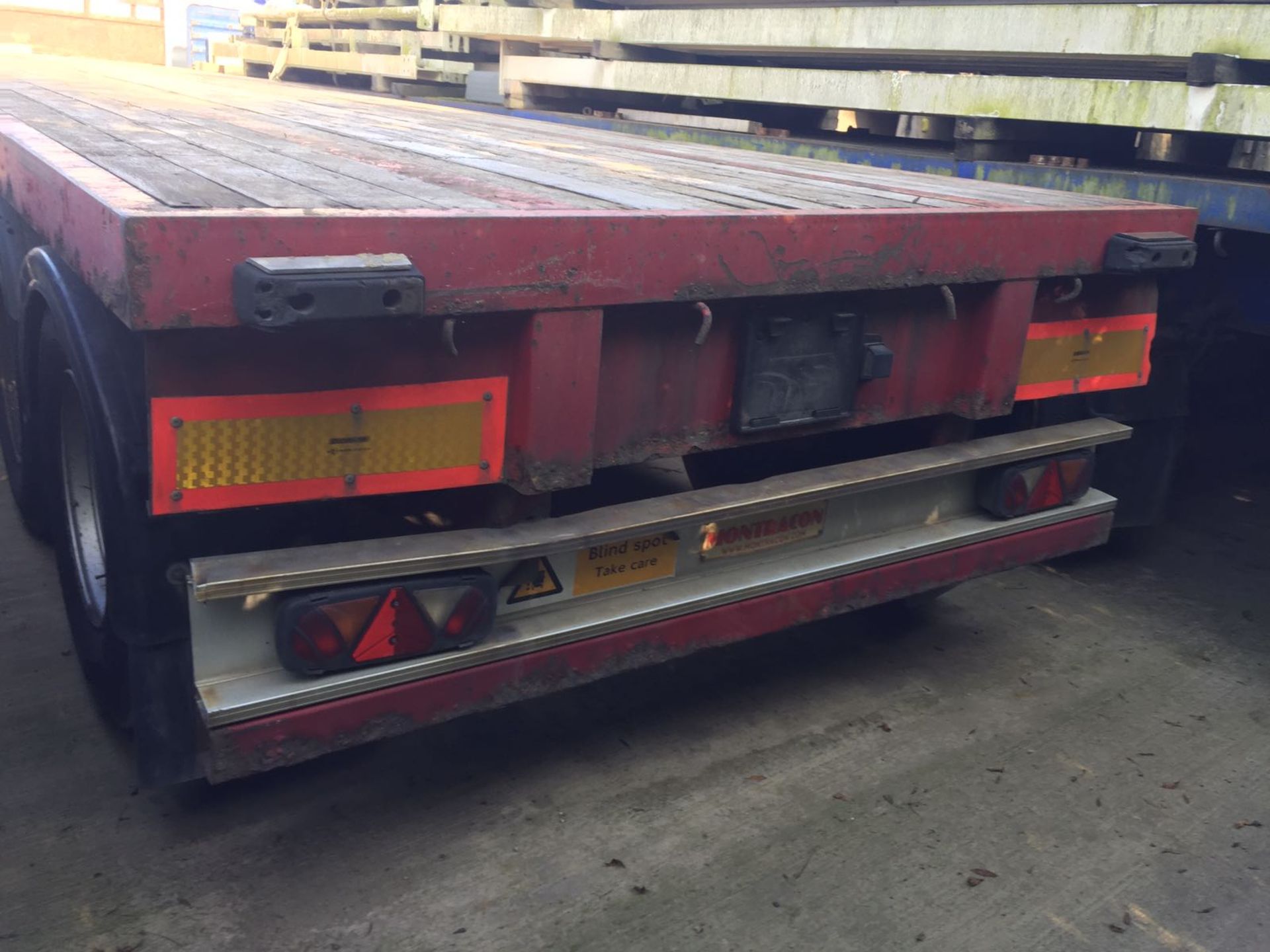 2003 36FT TRI-AXLE TRAILER, STILL IN USE TESTED UNTIL 2017 - Image 9 of 13