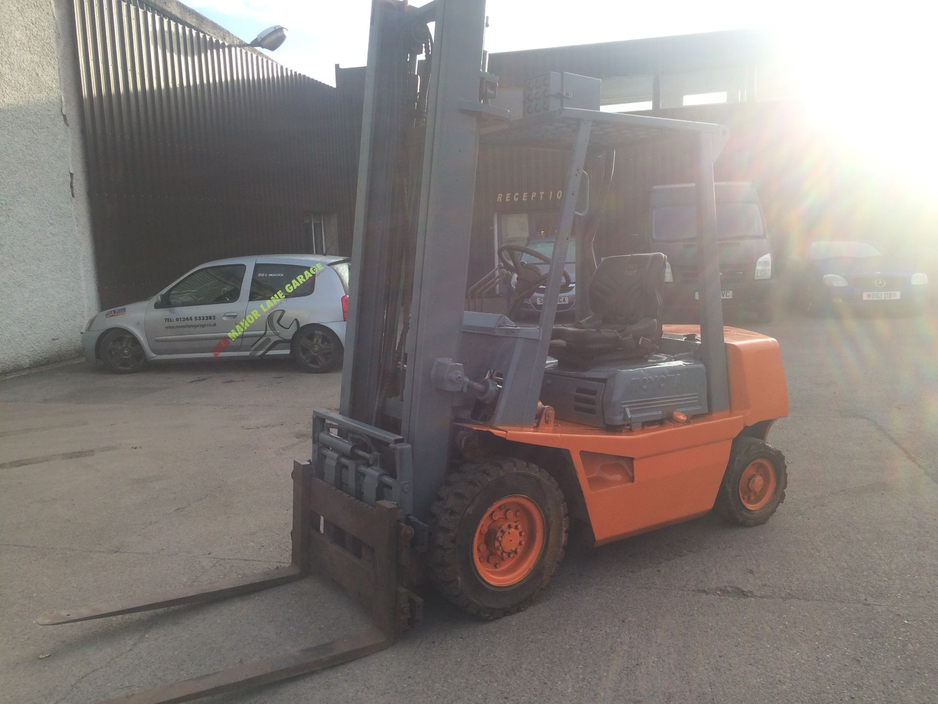 2 TONNE TOYOTA FORKLIFT, IN WORKING ORDER, STARTS RUNS & LIFTS *NO VAT* - Image 4 of 14