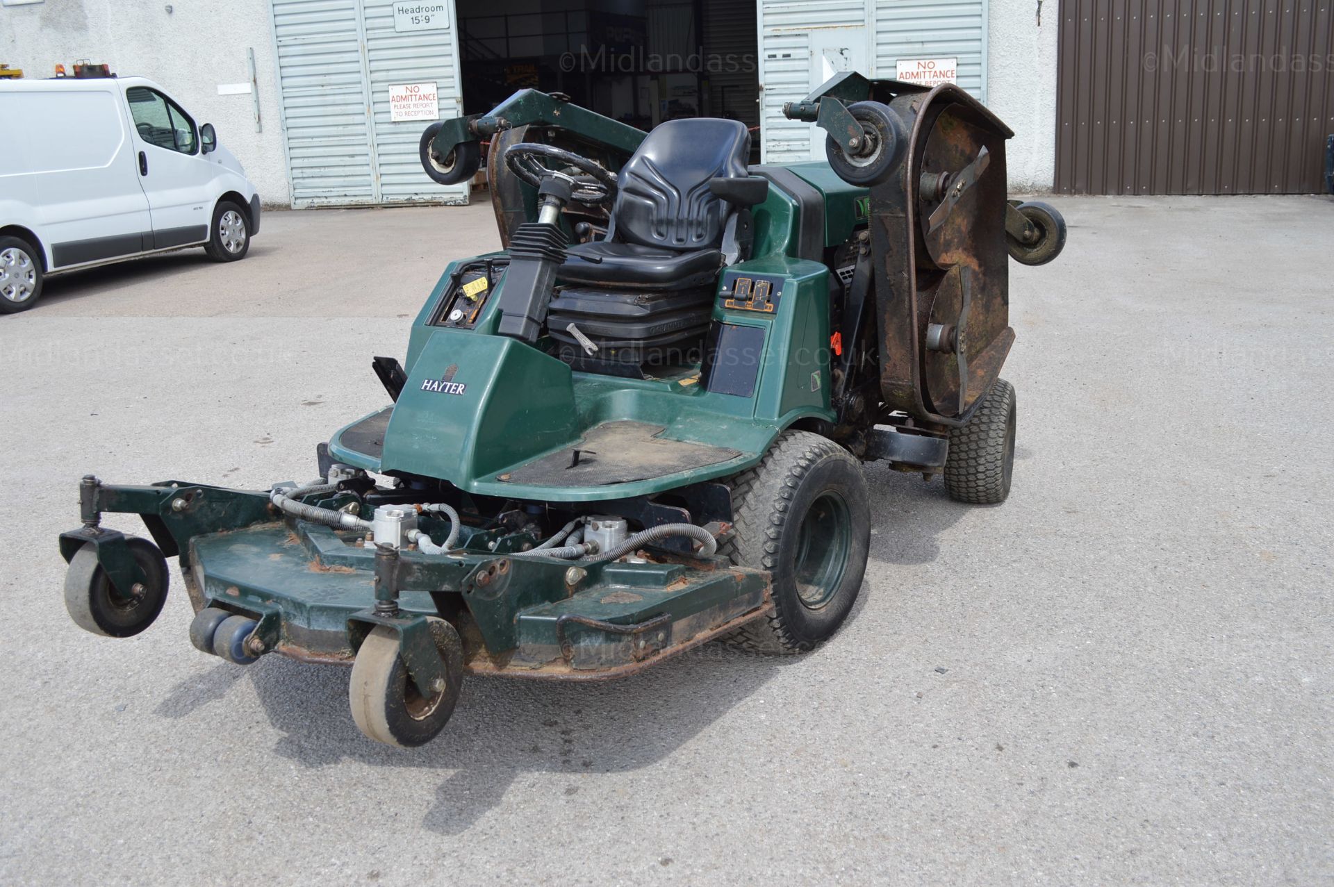 2003 HAYTER R314 ROTARY TURF MOWER *NO VAT* - Image 2 of 16