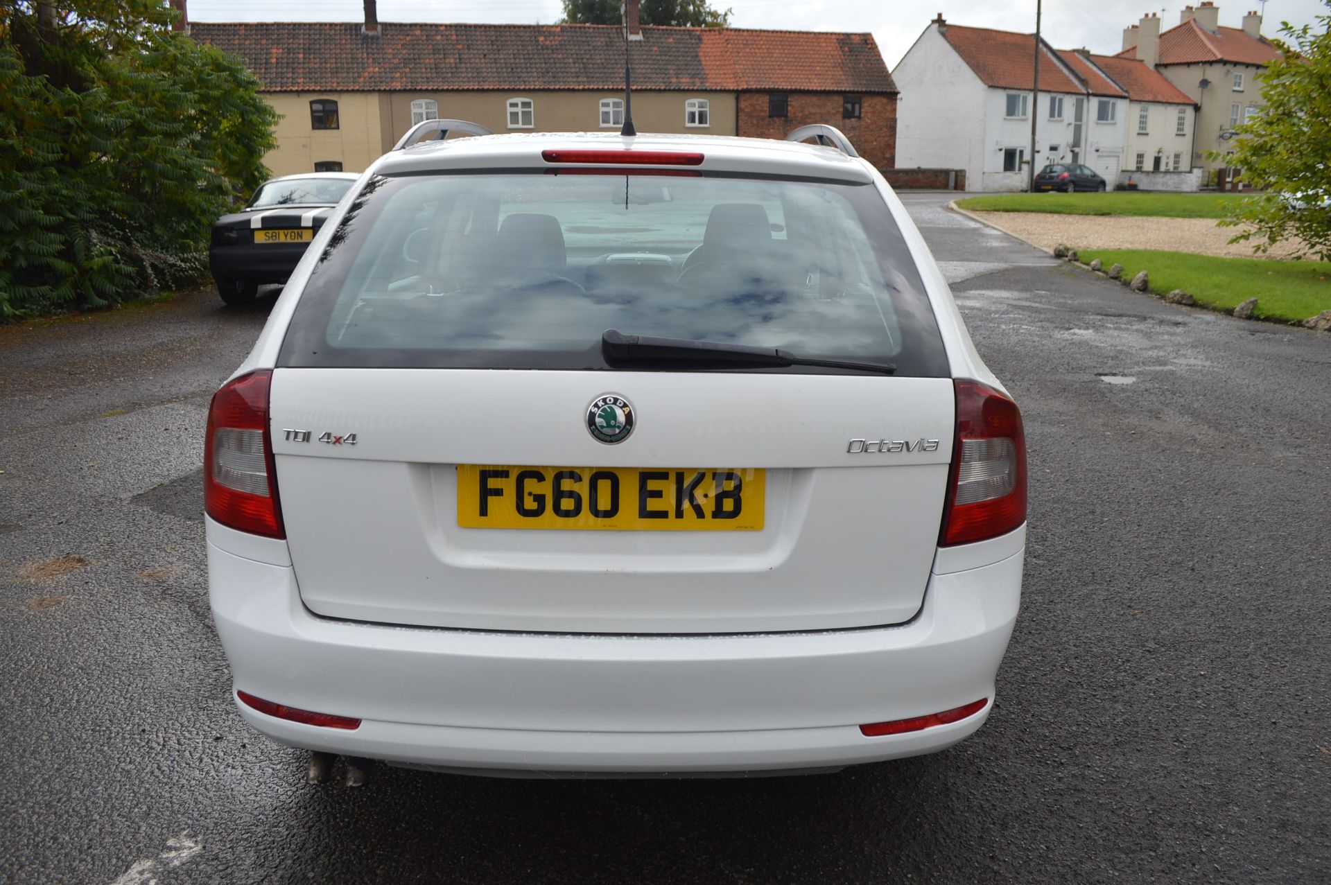 2010/60 REG SKODA OCTAVIA TDI 4X4 - SHOWING 2 FORMER KEEPERS *NO VAT* - Image 5 of 24