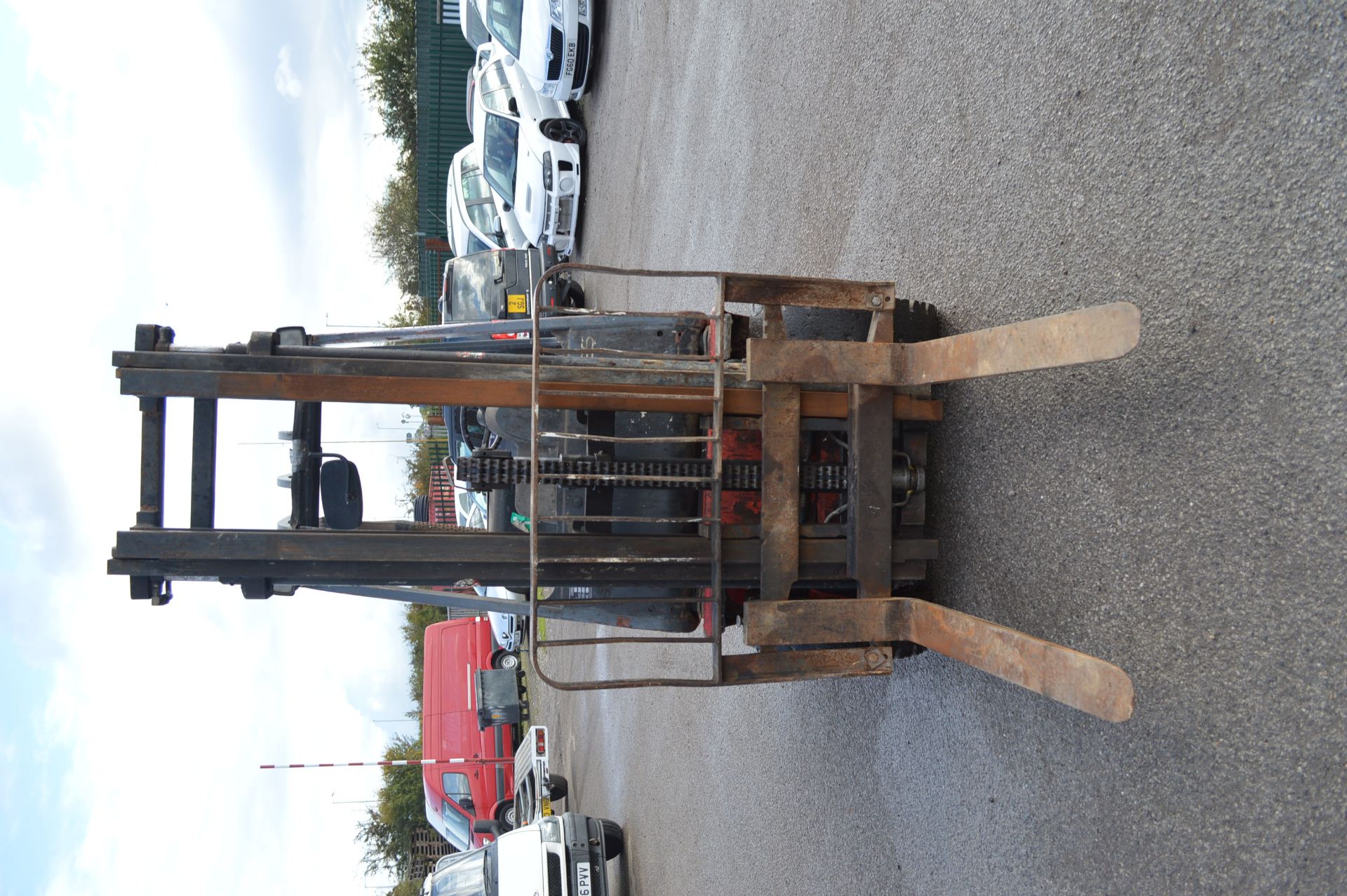 1992 LANSING LINDE H25D FORK-TRUCK 2500KG CAPACITY - MAST BEARING REQUIRES ATTENTION *NO VAT* - Image 3 of 12