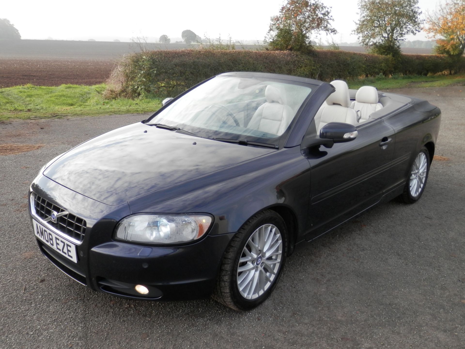 2008/08 VOLVO C70 SE LUX D5, DIESEL AUTO,CONVERTIBLE, MOT MAY 2017, ONLY 102K MILES, 180 BHP. - Image 11 of 57