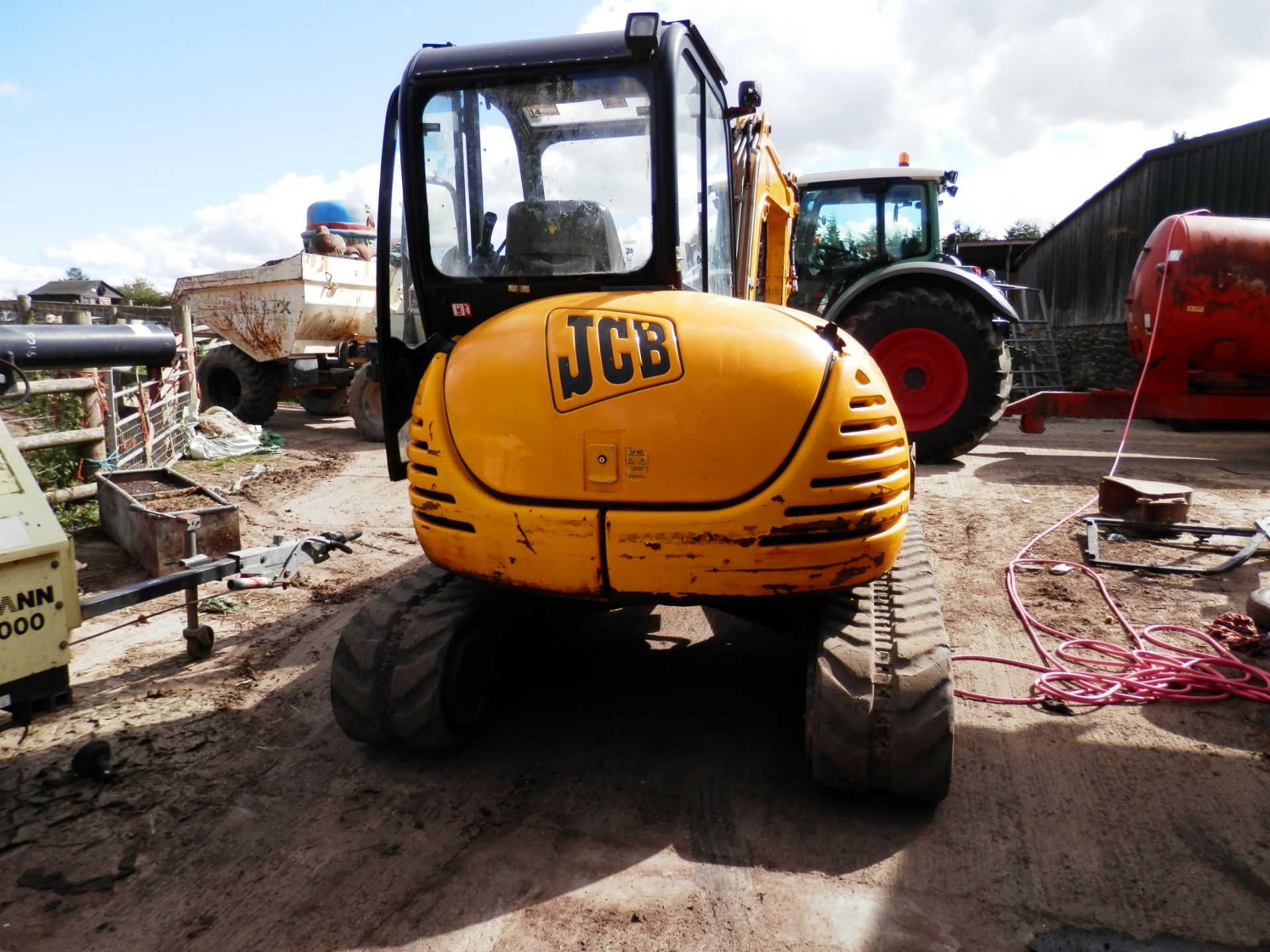 2005 JCB 8060 6 TONNE TRACKED DIGGER, 3 X BUCKETS WITH QUICK HITCH. 7187 WORKING HOURS. - Image 3 of 12