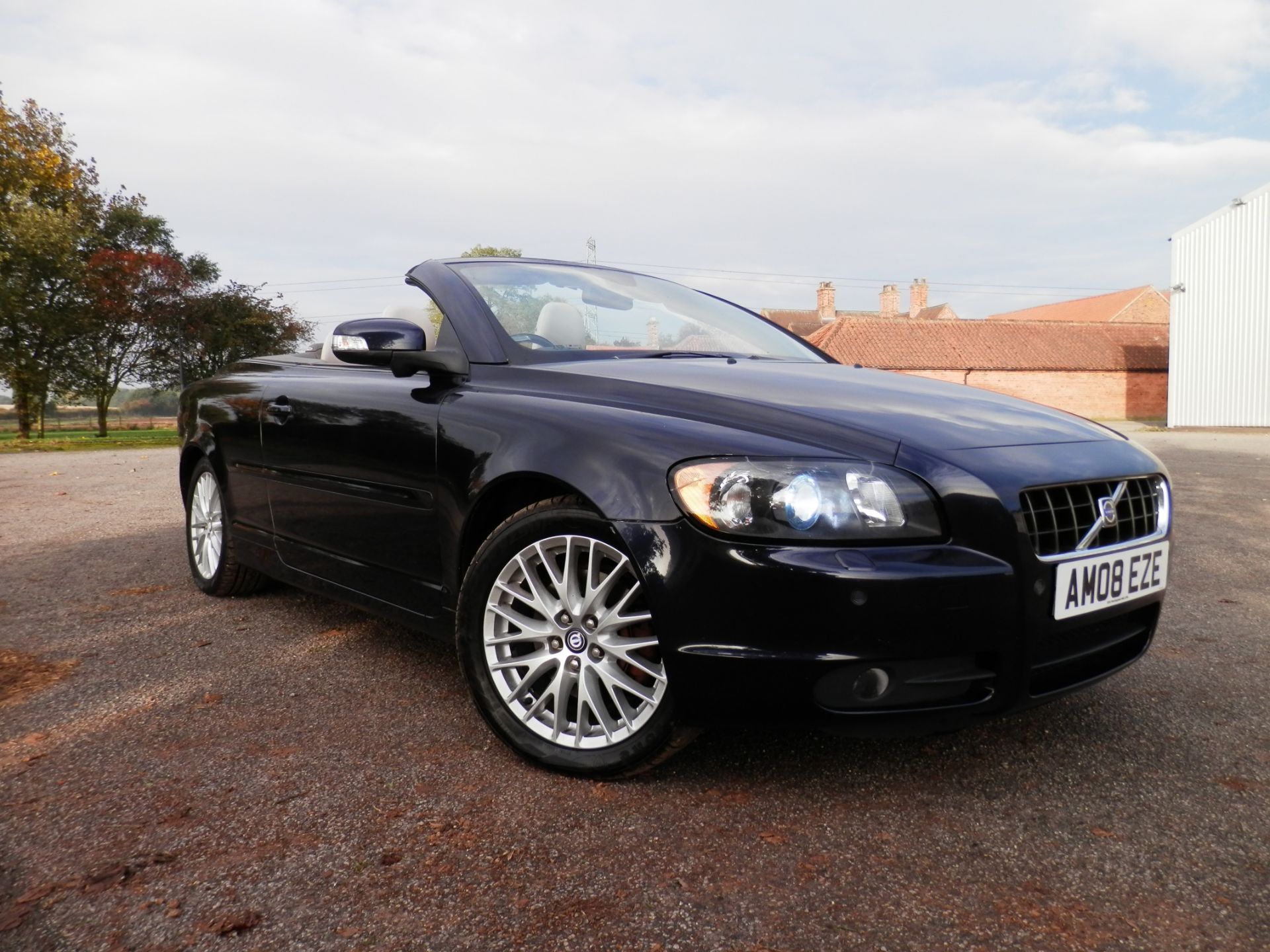 2008/08 VOLVO C70 SE LUX D5, DIESEL AUTO,CONVERTIBLE, MOT MAY 2017, ONLY 102K MILES, 180 BHP. - Image 15 of 57