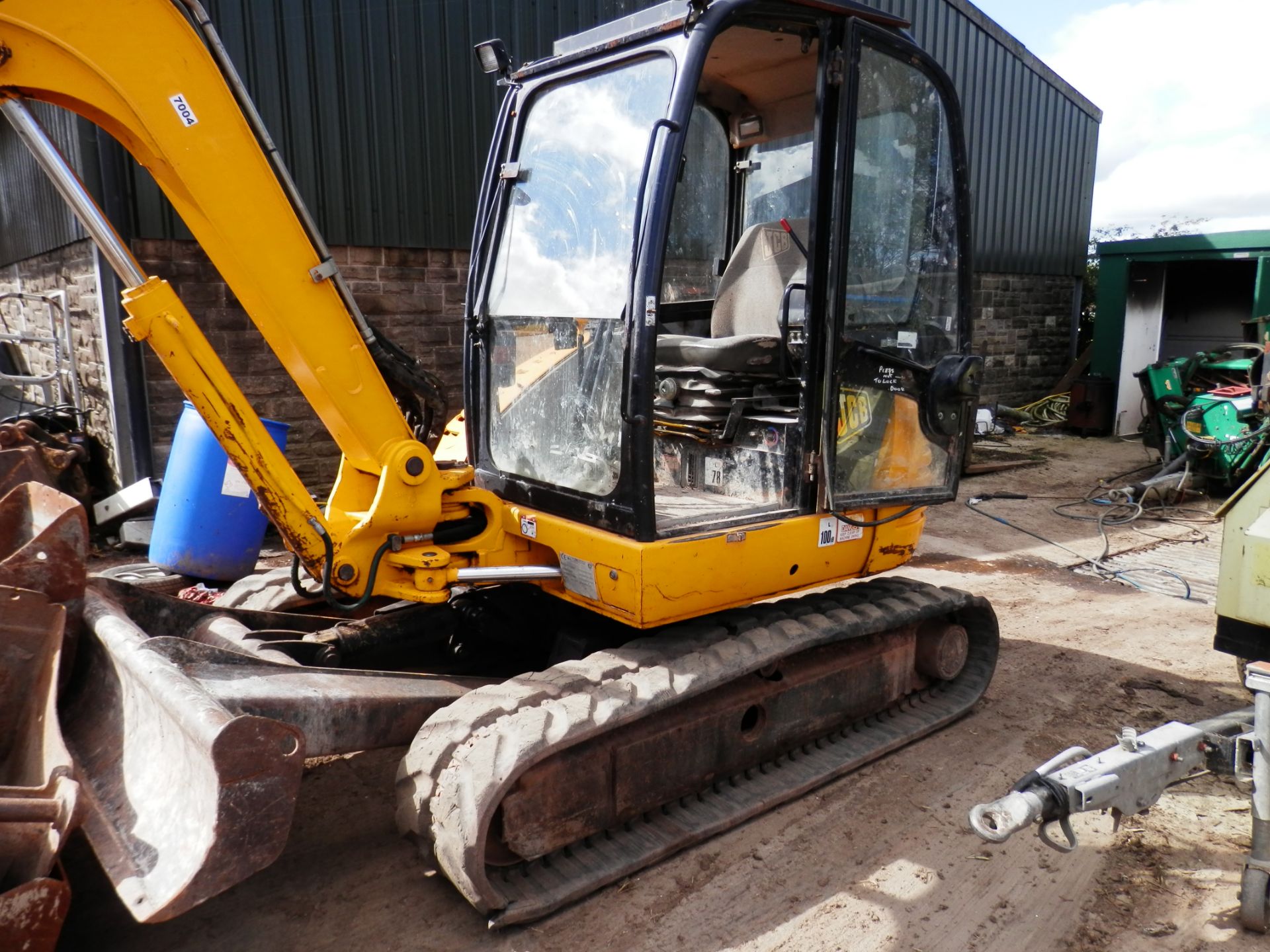 2005 JCB 8060 6 TONNE TRACKED DIGGER, 3 X BUCKETS WITH QUICK HITCH. 7187 WORKING HOURS. - Image 6 of 12