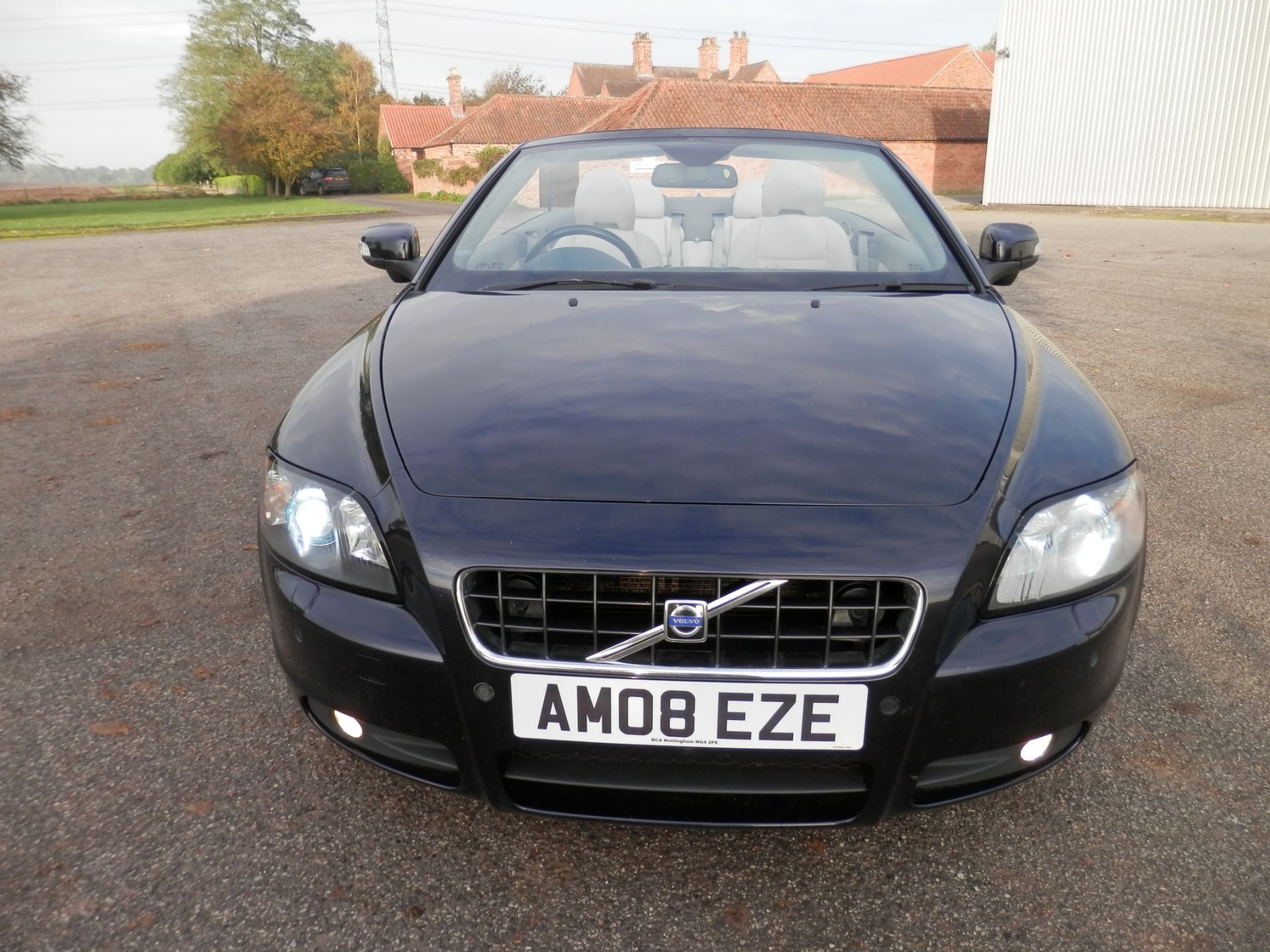 2008/08 VOLVO C70 SE LUX D5, DIESEL AUTO,CONVERTIBLE, MOT MAY 2017, ONLY 102K MILES, 180 BHP. - Image 2 of 57