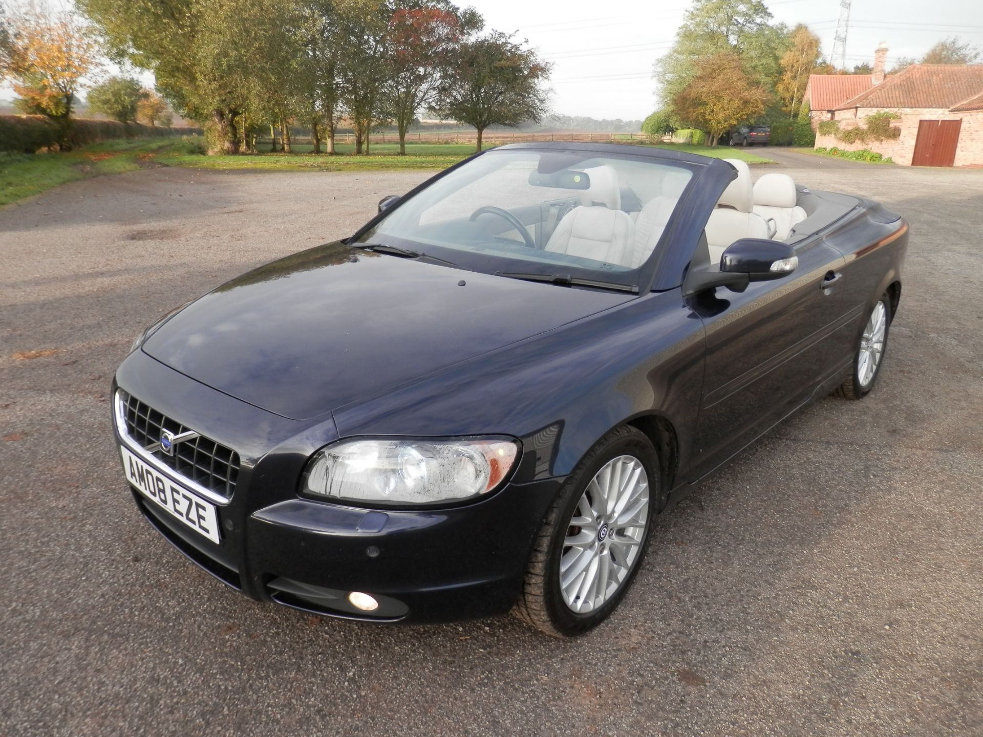 2008/08 VOLVO C70 SE LUX D5, DIESEL AUTO,CONVERTIBLE, MOT MAY 2017, ONLY 102K MILES, 180 BHP. - Image 7 of 57