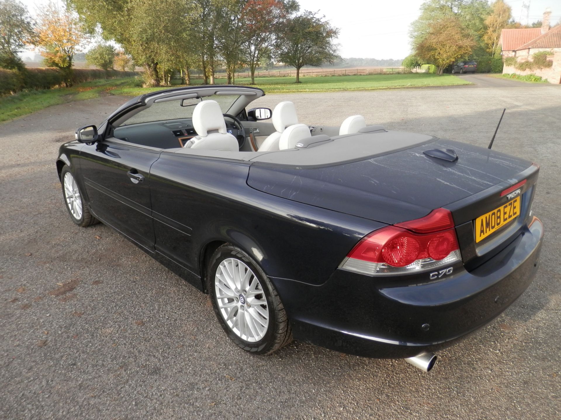 2008/08 VOLVO C70 SE LUX D5, DIESEL AUTO,CONVERTIBLE, MOT MAY 2017, ONLY 102K MILES, 180 BHP. - Image 23 of 57
