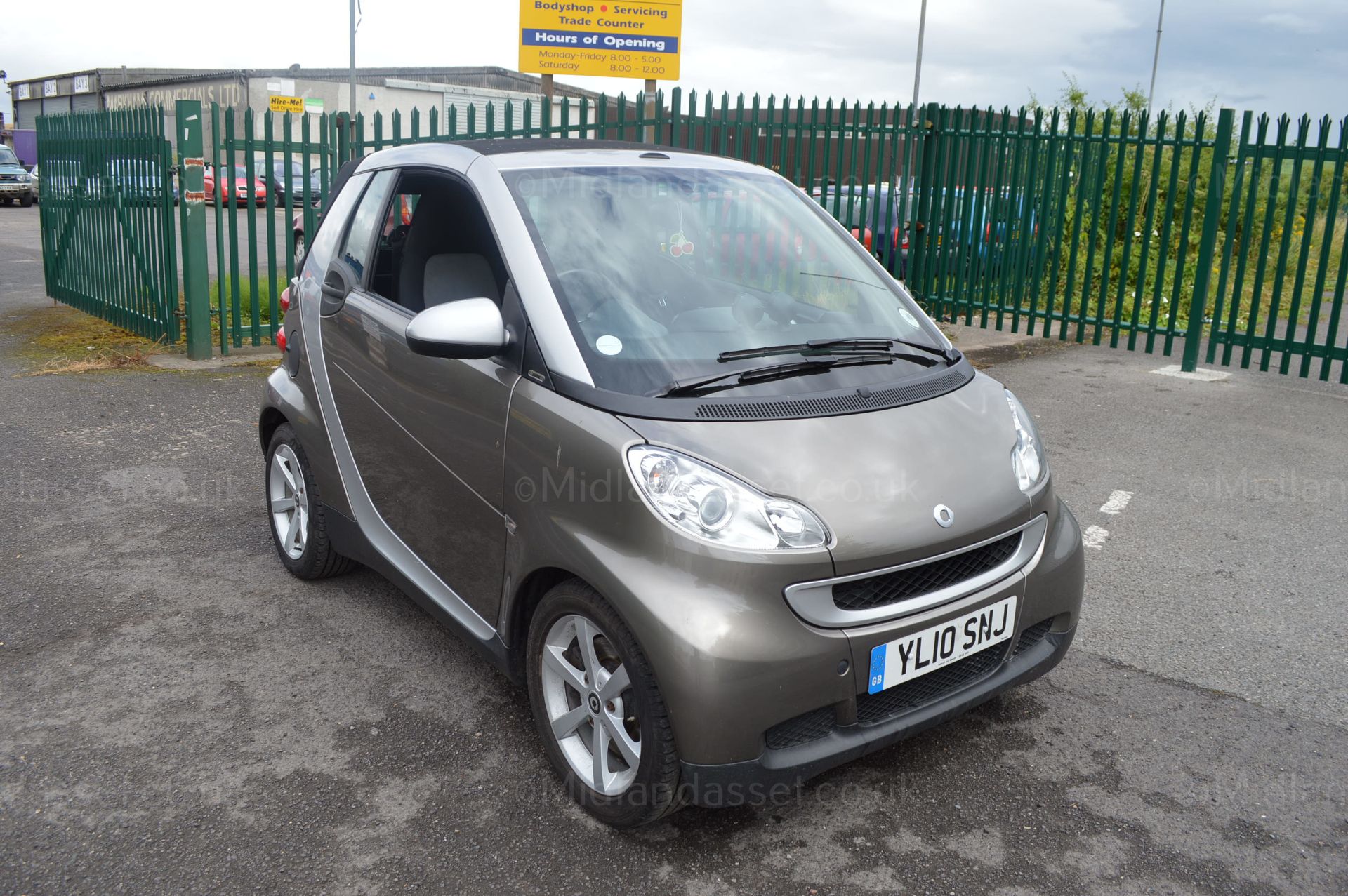 2010/59 REG SMART FORTWO PULSE CDI AUTO CABRIOLET *NO VAT*