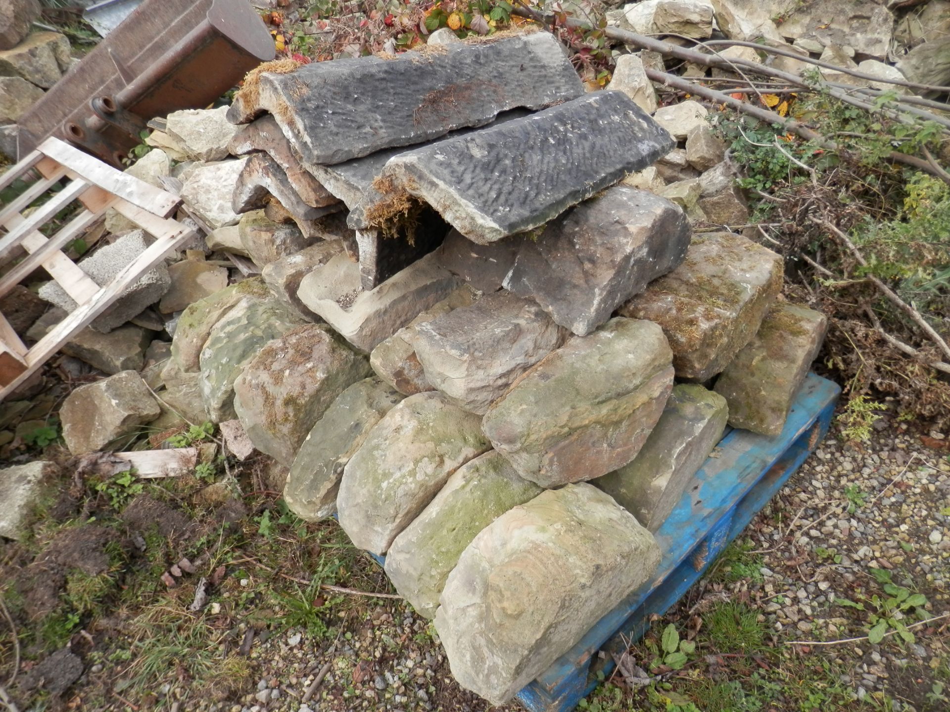 2 X HEAVY PALLETS OF SANDSTONE ROOF EDGES, COLLECTION FROM KILLAMARSH, NEAR CHESTERFIELD.