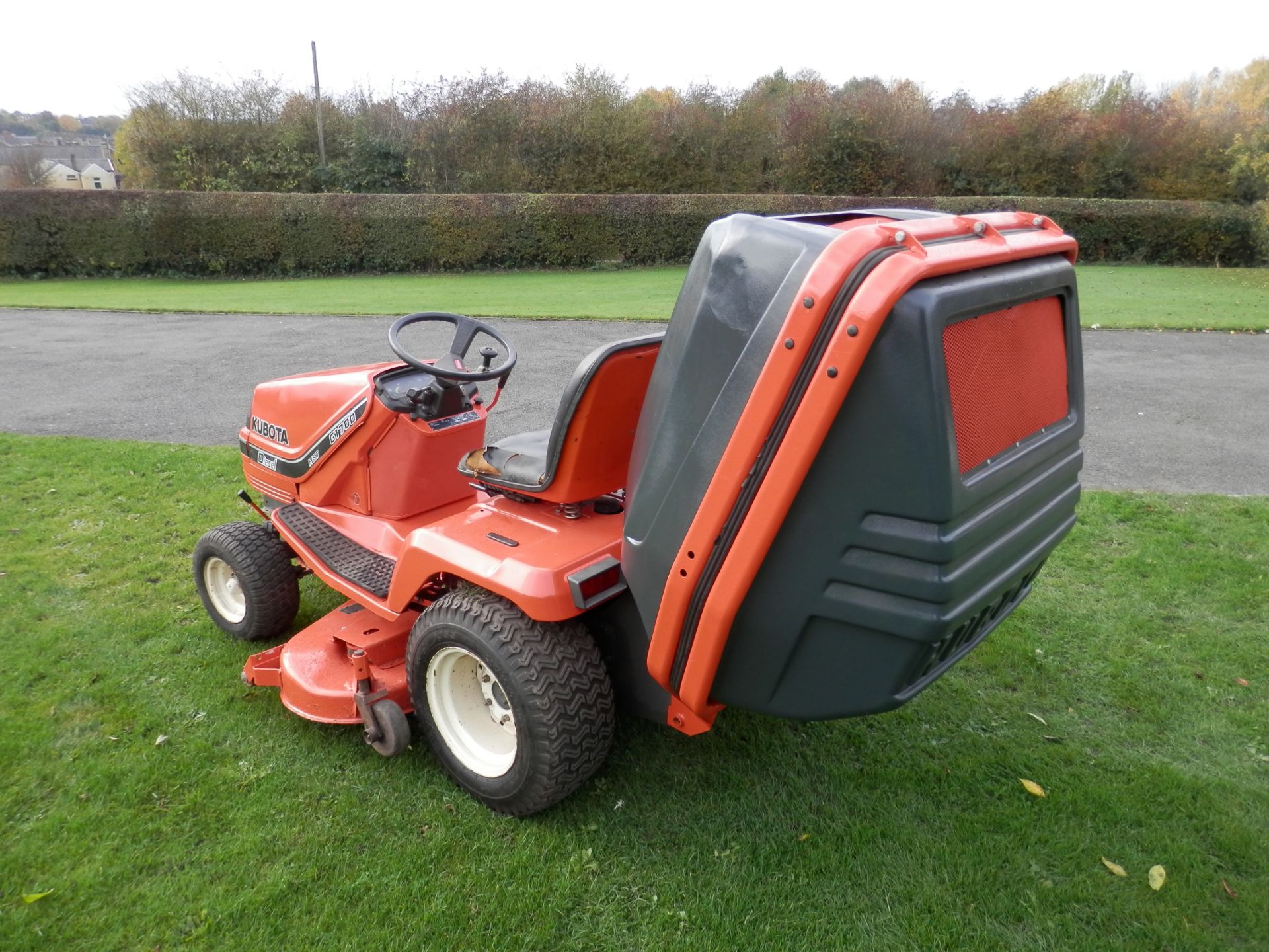 1997 KUBOTA G1700 RIDE ON ROTARY MOWER, DIESEL, ELECTRIC START. GOOD WORKING MOWER. - Bild 2 aus 12