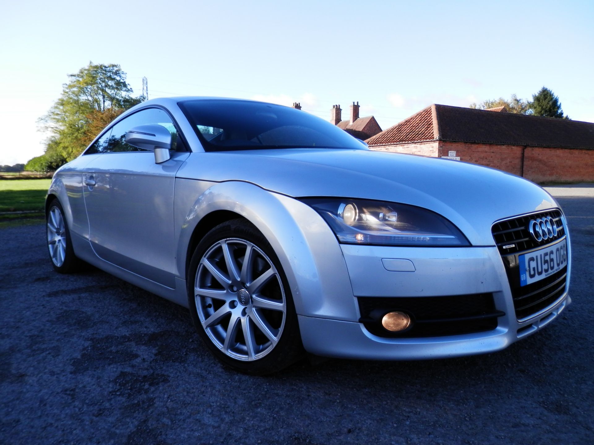 2006/56 PLATE AUDI TT QUATTRO 3.2 V6, 247 BHP, 12 MONTHS MOT, LATE AUCTION ENTRY, PRICED TO SELL !!