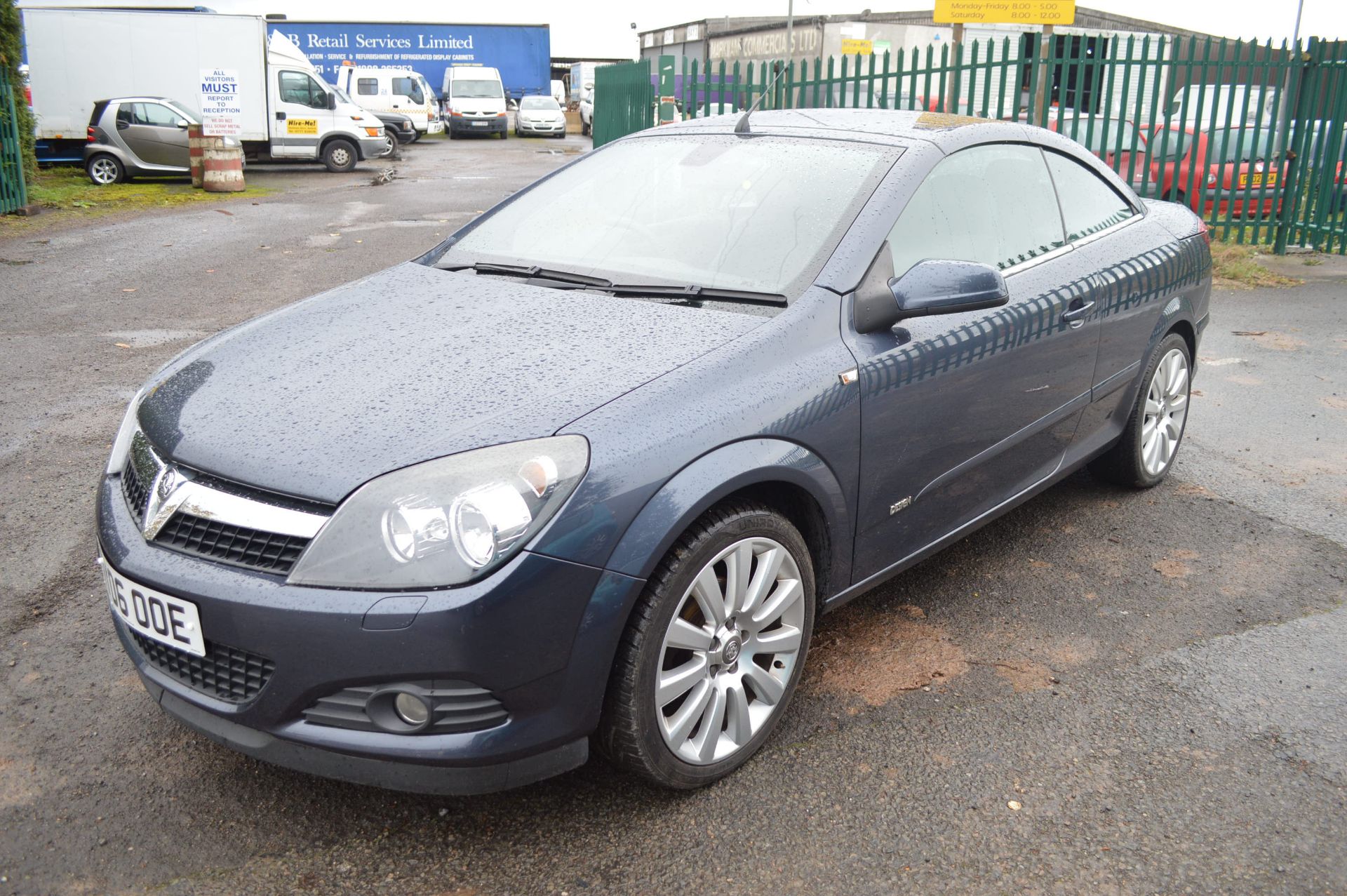2006/06 VAUXHALL ASTRA DESIGN 1.8 SPORT TWIN TOP CONVERTIBLE, ONLY 62K MILES WARRANTED, MOT FEB 2017 - Image 4 of 33
