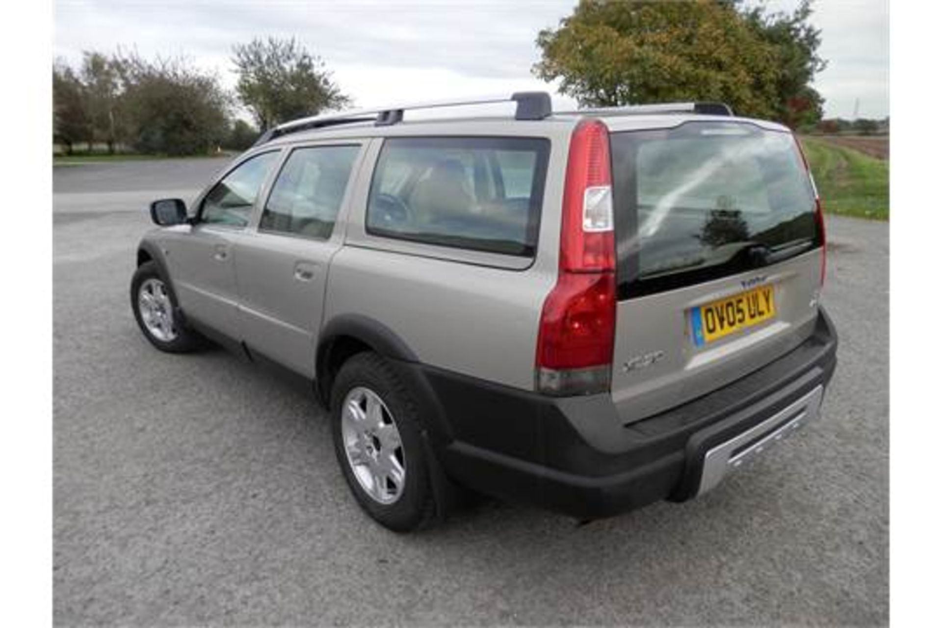 2005/05 VOLVO XC70 2.4 DIESEL D4 SE, MOT END MAY 2017, 150K WARRANTED MILES. - Image 5 of 29