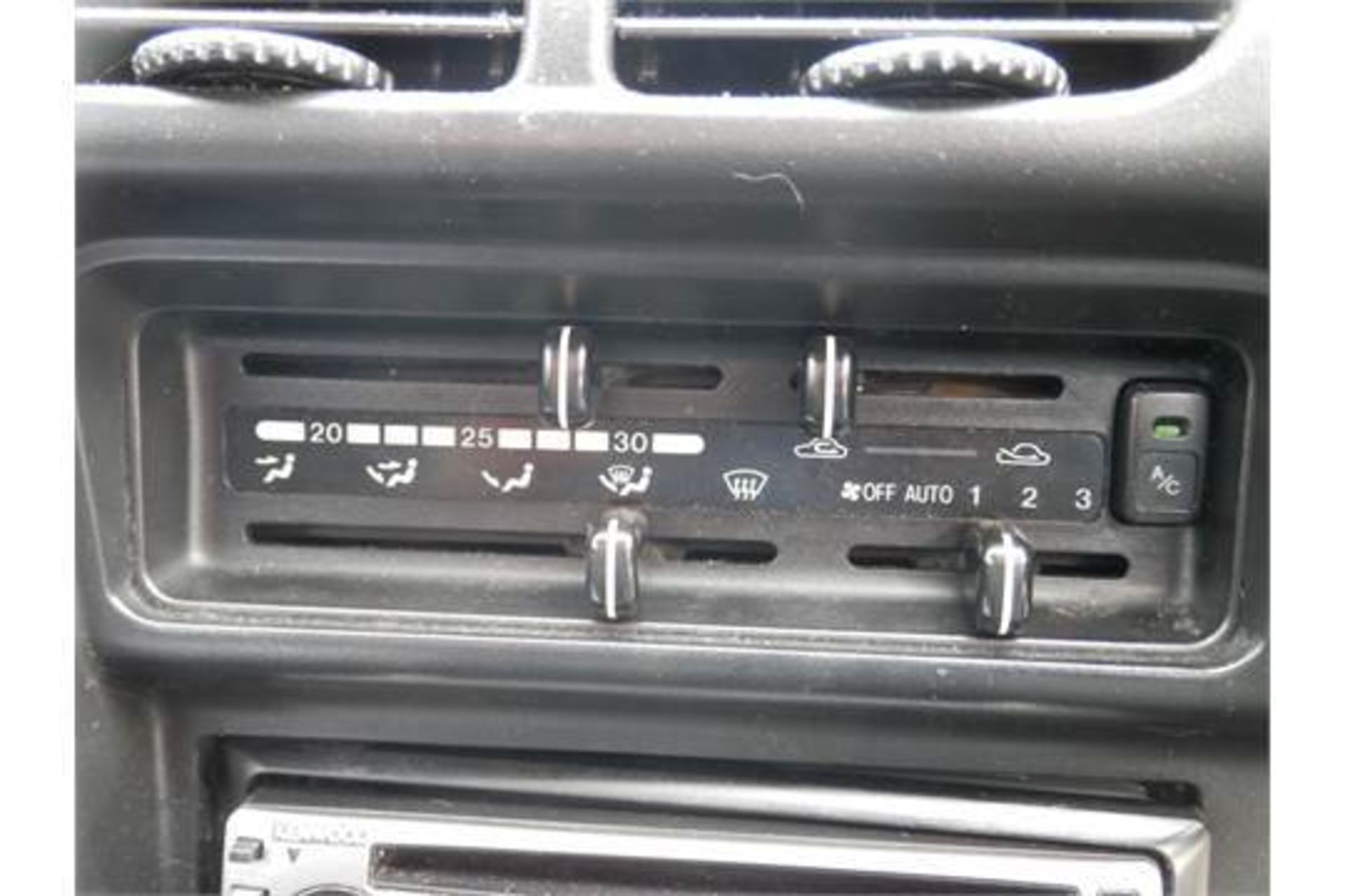 2003 REG 1995 MAZDA MX-3 1.5 AUTO 3 DOOR COUPE IN BLACK, LOG BOOK, MOT JAN, 77K MILES, DRIVES GREAT - Image 19 of 33