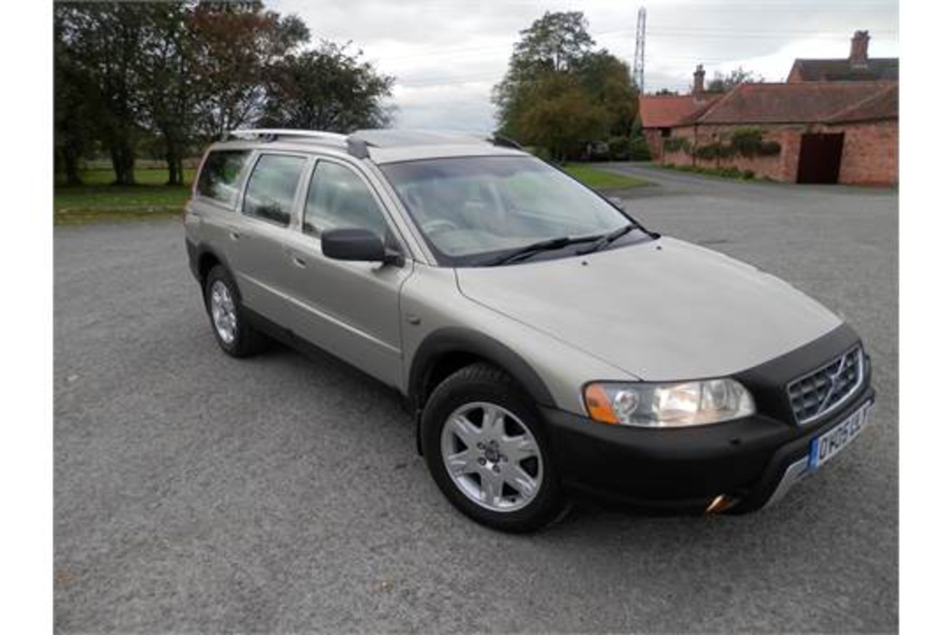 2005/05 VOLVO XC70 2.4 DIESEL D4 SE, MOT END MAY 2017, 150K WARRANTED MILES. - Image 26 of 29