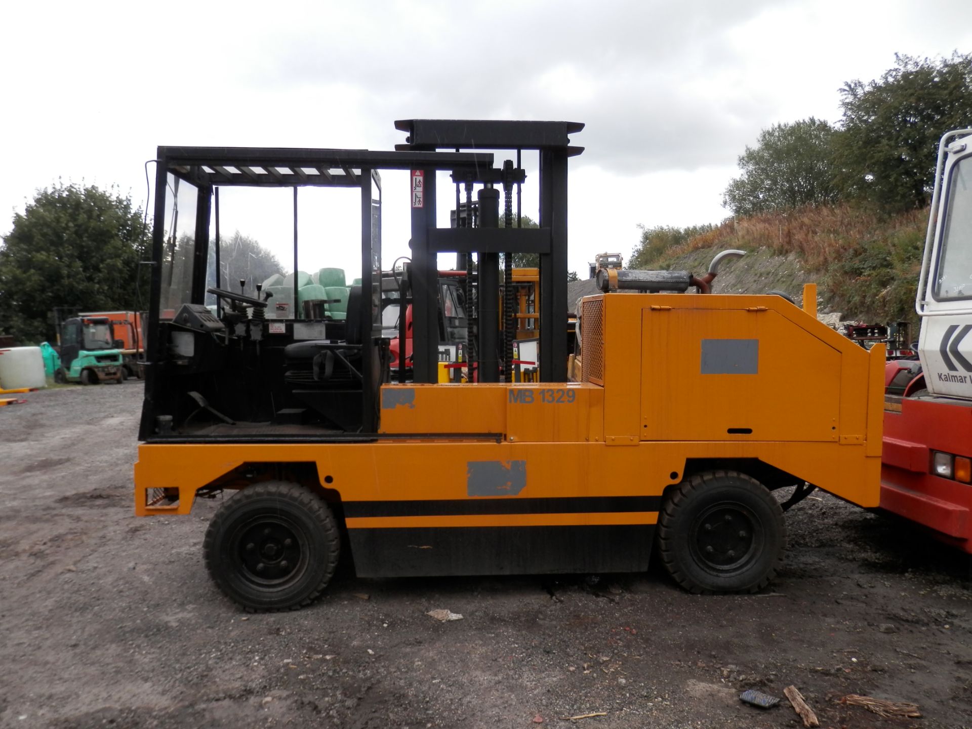 1995 WORKING SSP KOMPACT 4, 4 TONNE SIDELOADER FORKLIFT. ONLY 5822 WORKING HOURS. - Image 4 of 9