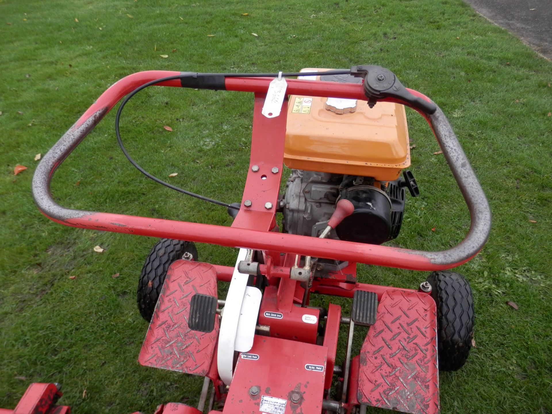 ALL WORKING SAXON TRIPLE MK2 RIDE ON MOWER, UPGRADED WITH GEARS, BRAKE PEDAL & DIFF LOCK. - Image 13 of 14