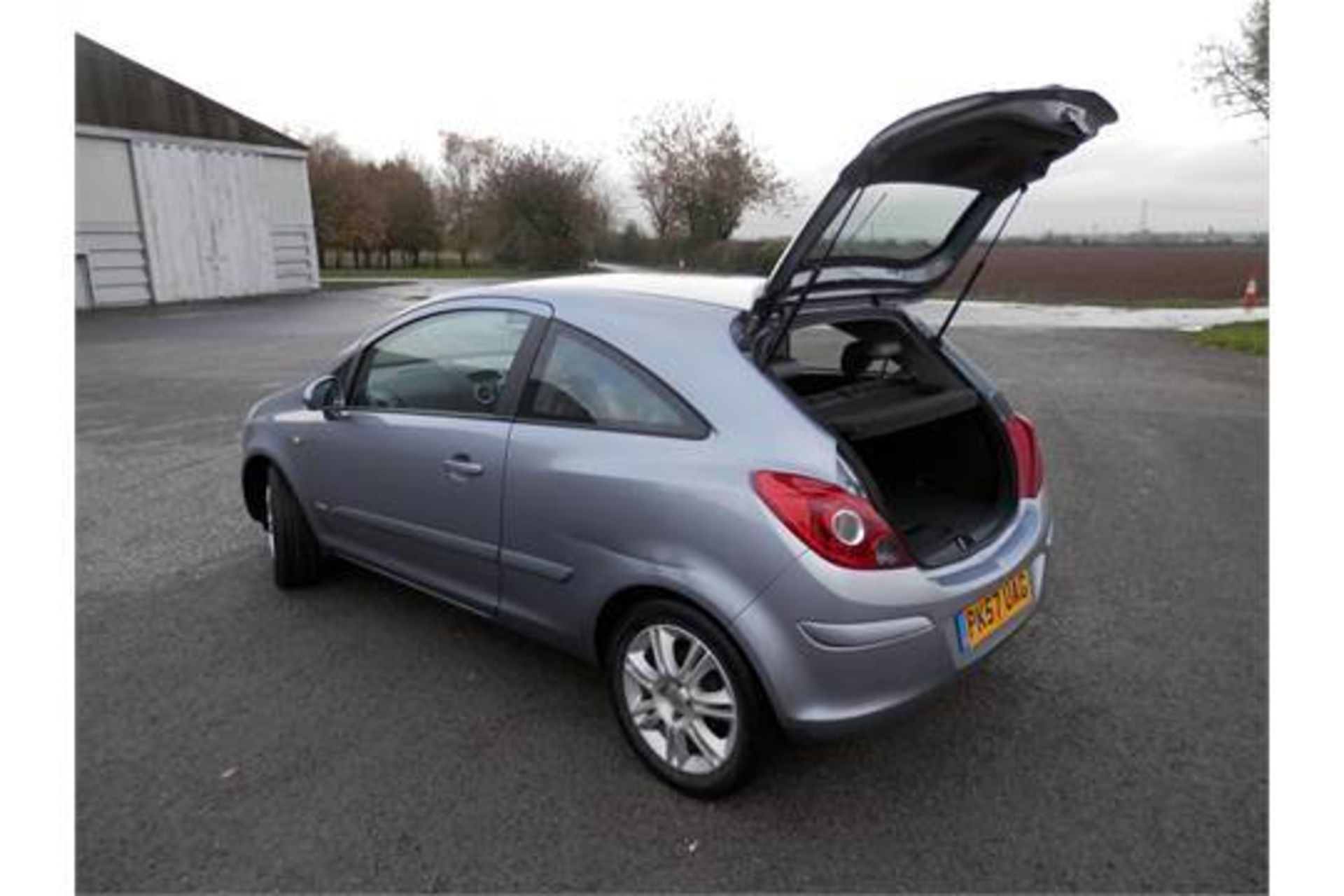 2007/57 PLATE VAUXHALL CORSA 1.4 DESIGN, MOT OCTOBER 2017, 106K MILES, DRIVES SUPERB, 1 FORMER OWNER - Image 4 of 27