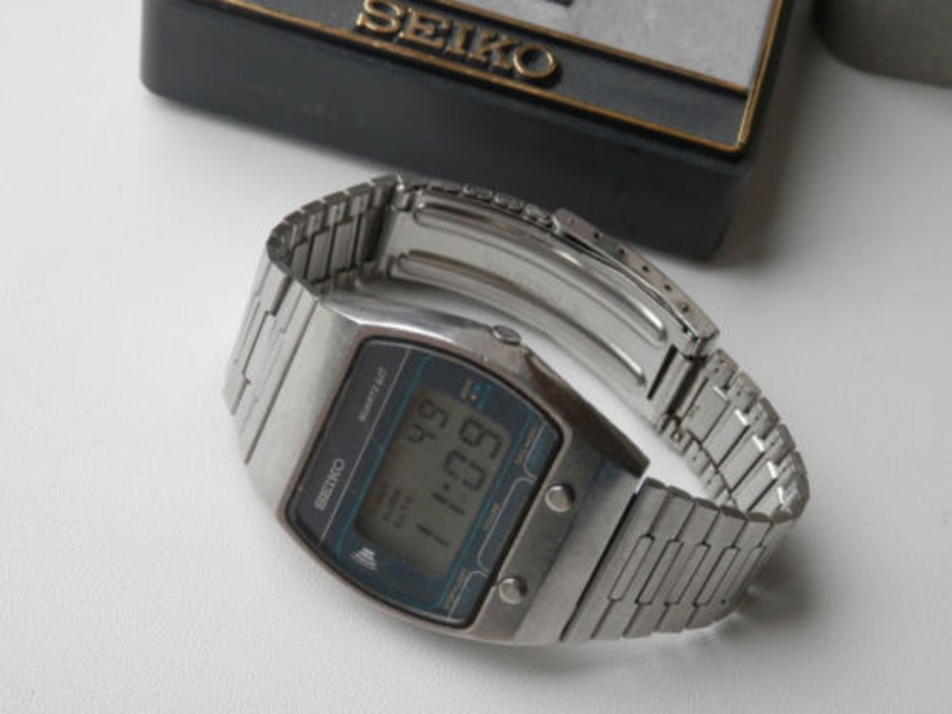 RARE 1978 SEIKO A029 5020 DIGITAL WATCH, WITH BOX, ALL WORKING - Image 7 of 12