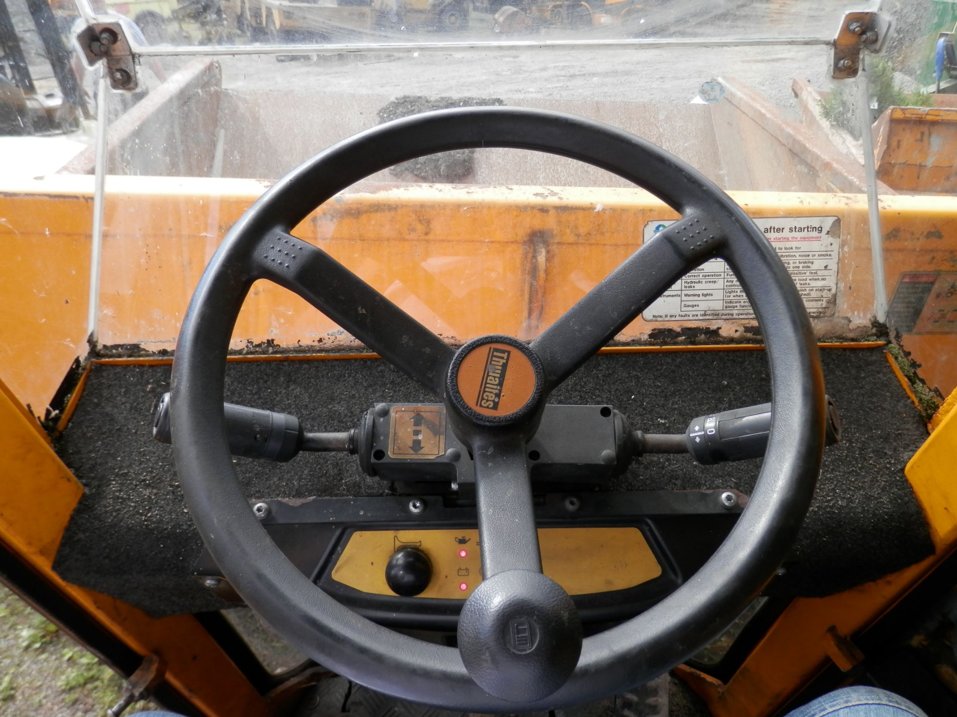 RARE 2005 THWAITES ENCLOSED CAB 5 TONNE DUMPER TRUCK, EX WATER BOARD. ALL WORKING. - Image 3 of 8