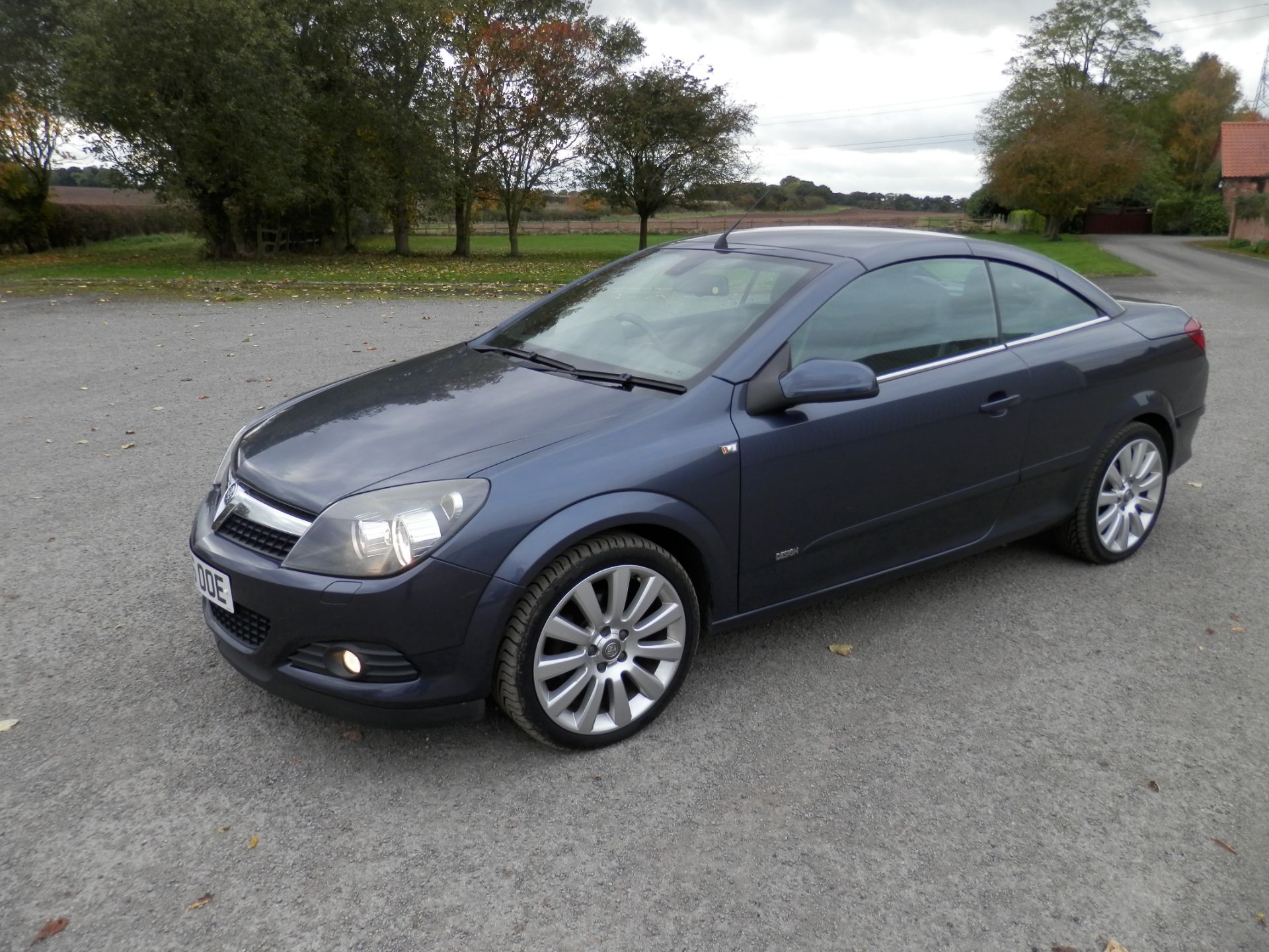 2006/06 VAUXHALL ASTRA DESIGN 1.8 SPORT TWIN TOP CONVERTIBLE, ONLY 62K MILES WARRANTED, MOT FEB 2017 - Image 3 of 25