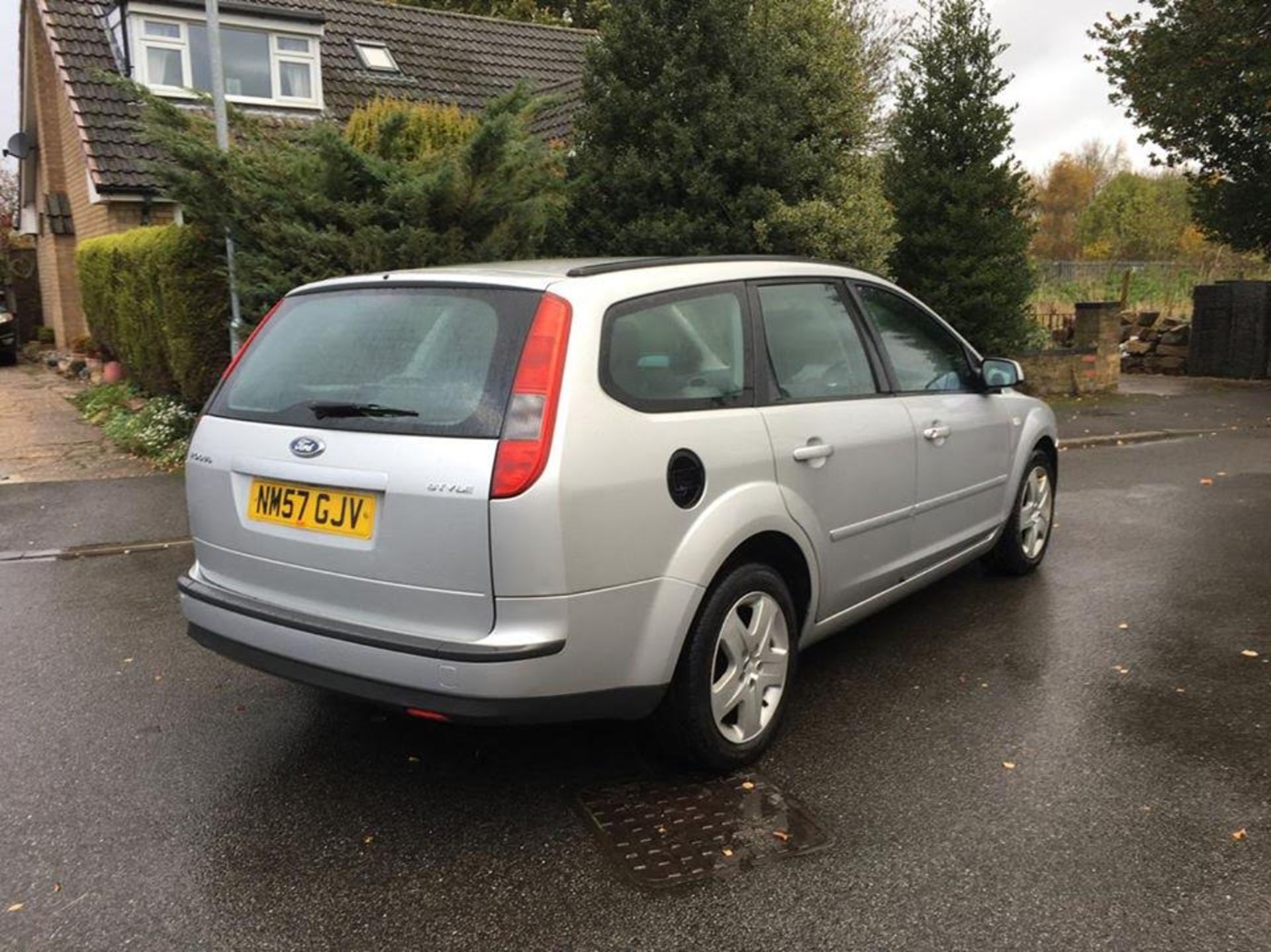 2008/57 PLATE FORD FOCUS 1.6 PETROL STYLE ESTATE, 91K MILES. MOT JULY 2017. - Image 3 of 12