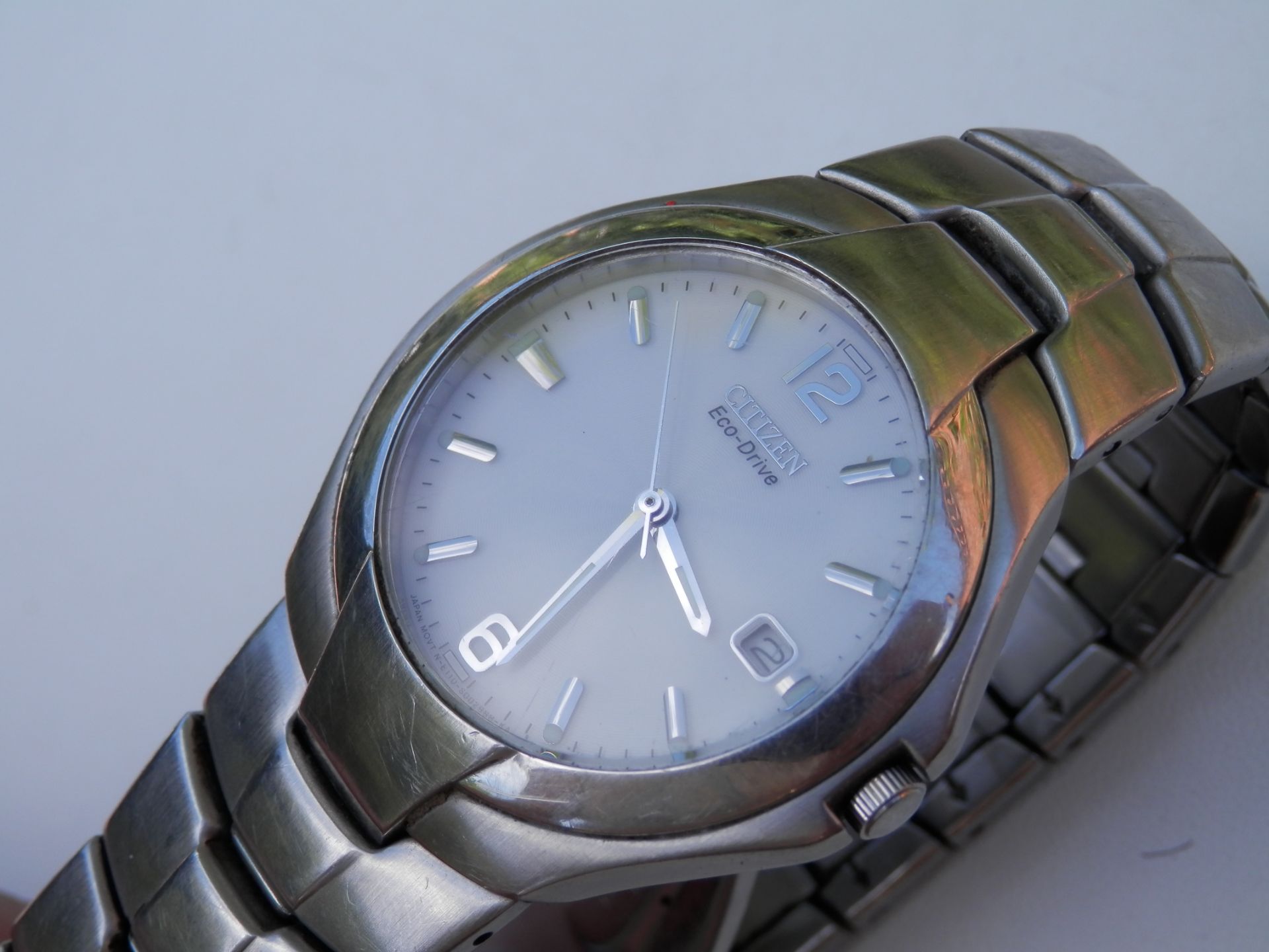 FULL STAINLESS GENTS CITIZEN ECO DRIVE SOLAR POWERED DATE WATCH, WORKING WITH 8"+ STRAP. RRP £189. - Image 3 of 6