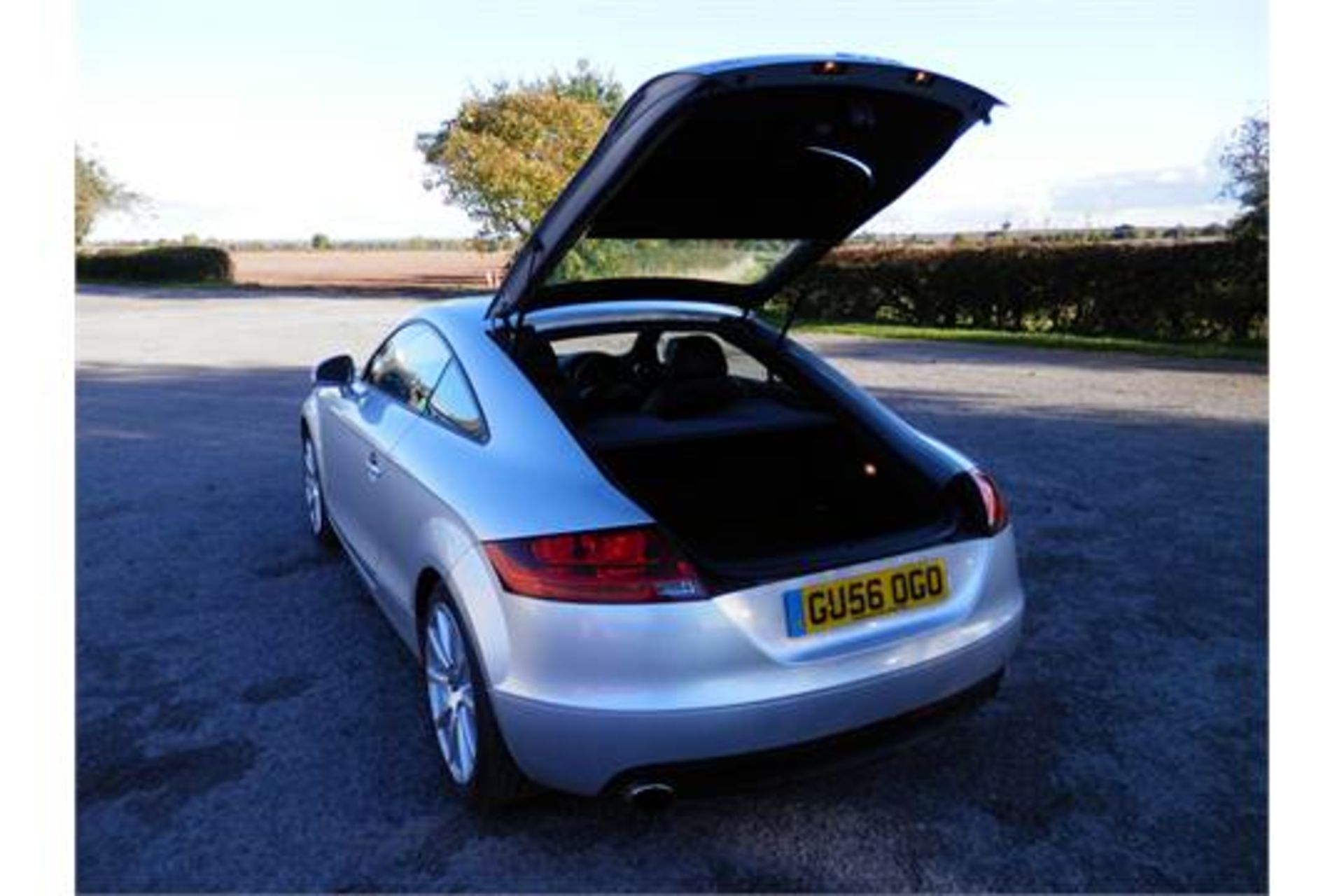 2006/56 PLATE AUDI TT QUATTRO 3.2 V6, 247 BHP, LATE AUCTION ENTRY, 4 X NEW TYRES !! - Image 10 of 30
