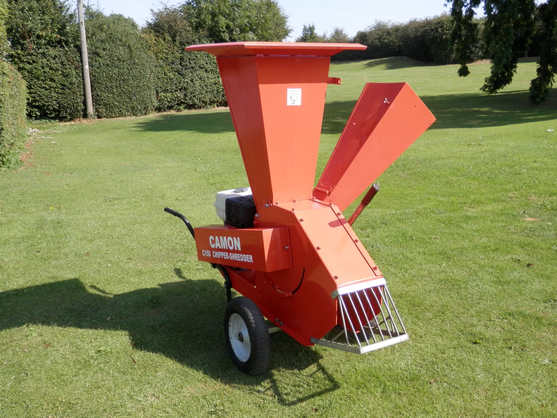 SUPERB CAMON C150 3.5" PETROL POWERED WOOD CHIPPER 13HP HONDA ENGINE, TESTED & WORKING WELL - Image 2 of 6