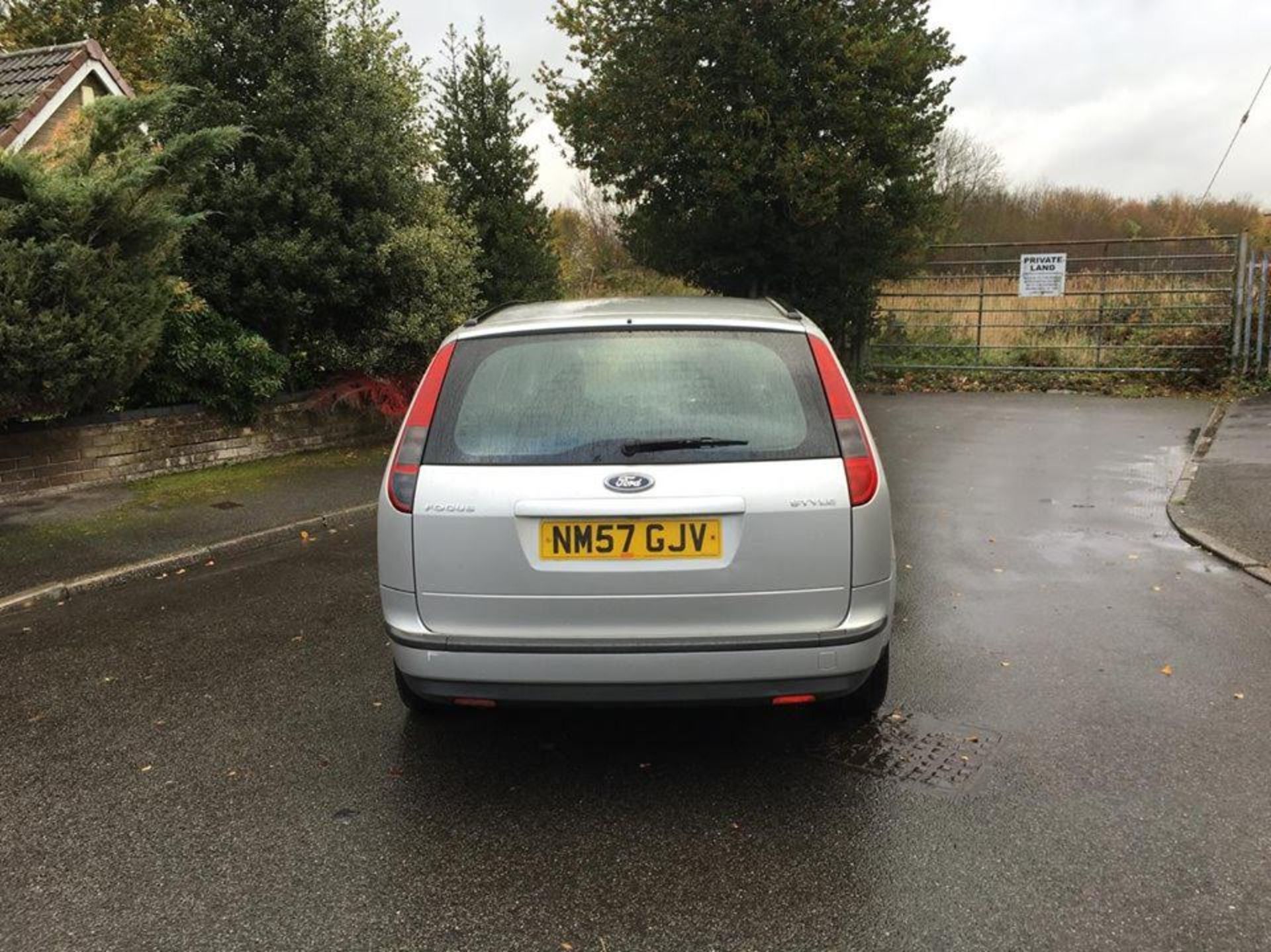 2008/57 PLATE FORD FOCUS 1.6 PETROL STYLE ESTATE, 91K MILES. MOT JULY 2017. - Image 5 of 12