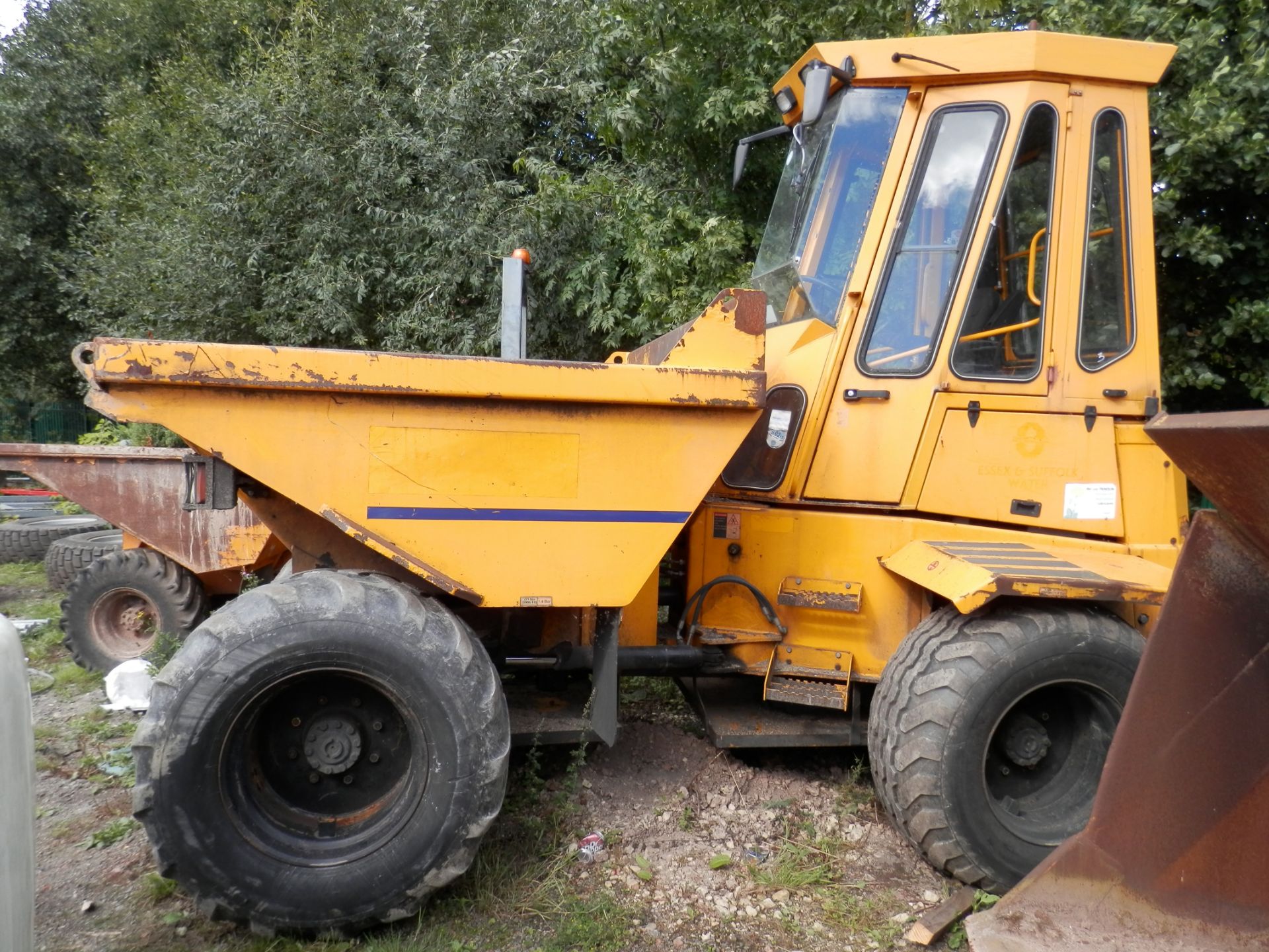 RARE 2005 THWAITES ENCLOSED CAB 5 TONNE DUMPER TRUCK, EX WATER BOARD. ALL WORKING.