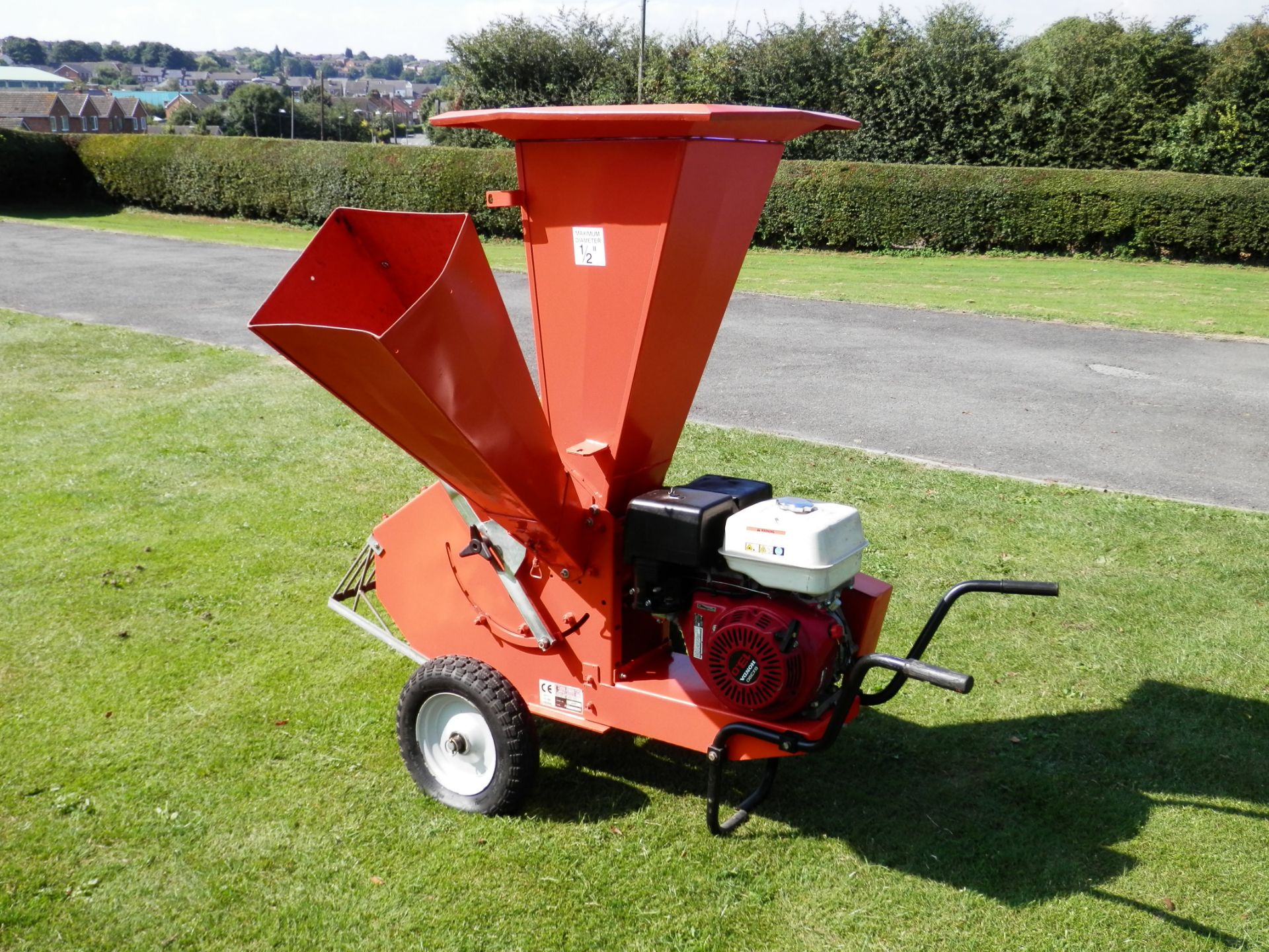 SUPERB CAMON C150 3.5" PETROL POWERED WOOD CHIPPER 13HP HONDA ENGINE, TESTED & WORKING WELL - Image 3 of 6