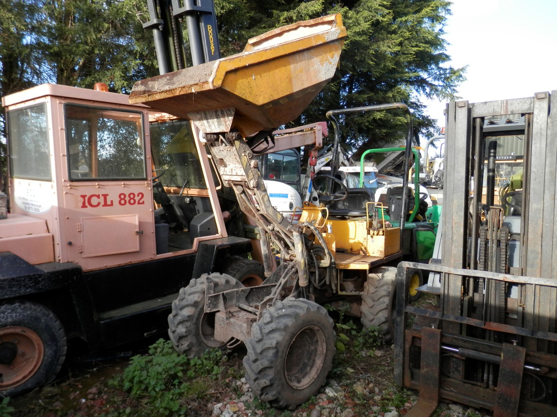 LIFTON 750KG DIESEL HIGH LIFT DUMPER