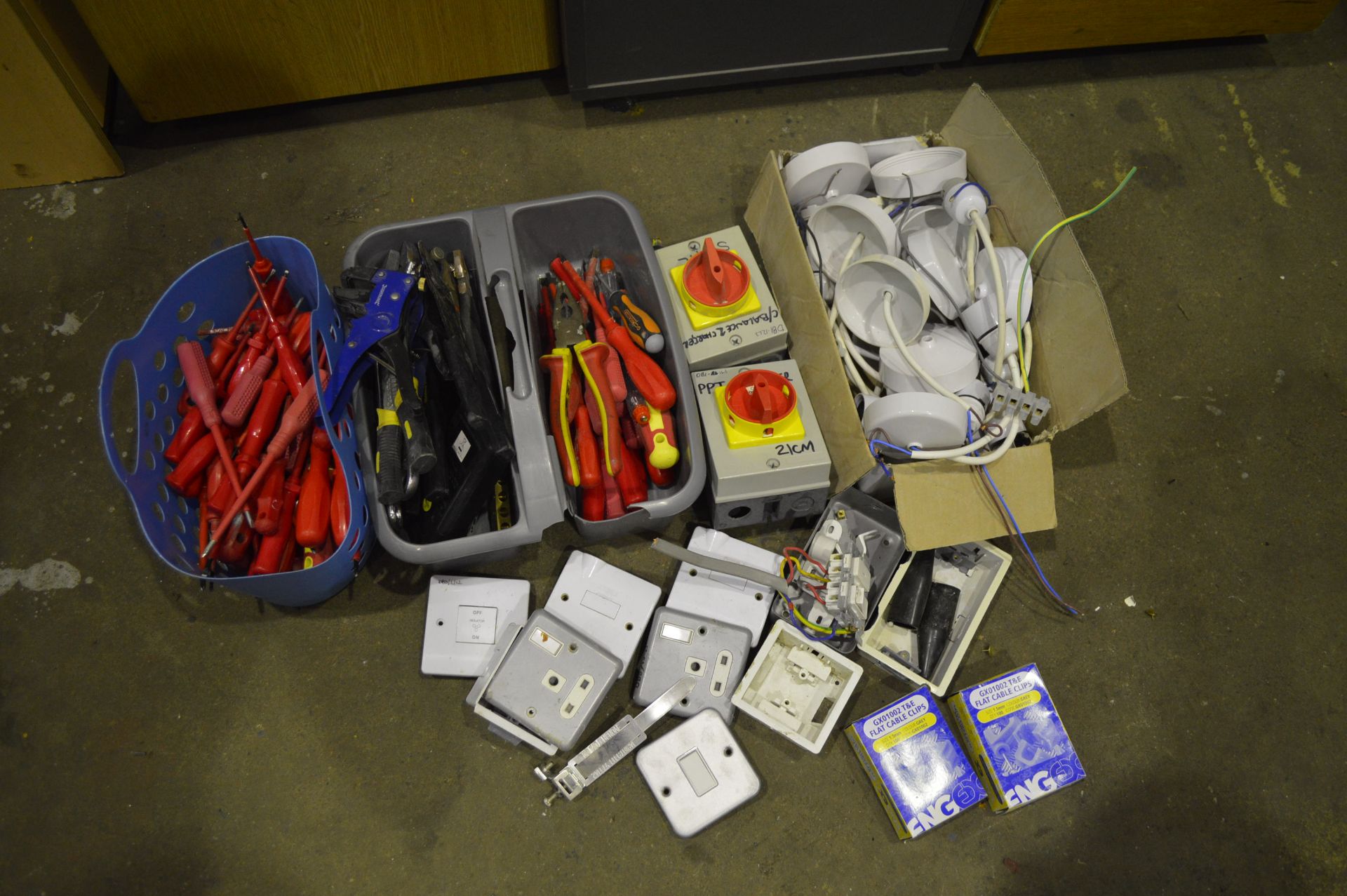 ASSORTED LOT OF TOOLS AND ELECTRICAL EQUIPMENT