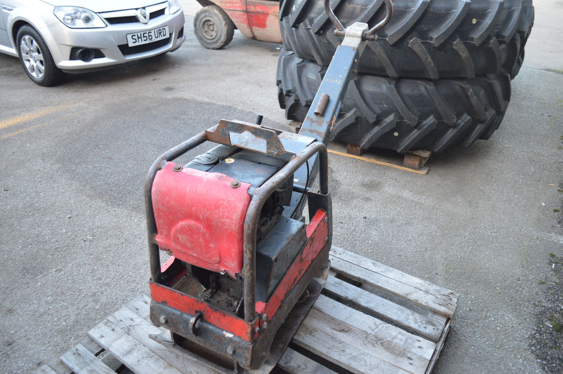 2008 BELLE REVERSIBLE DIESEL WACKER PLATE *NO VAT* - Image 3 of 8