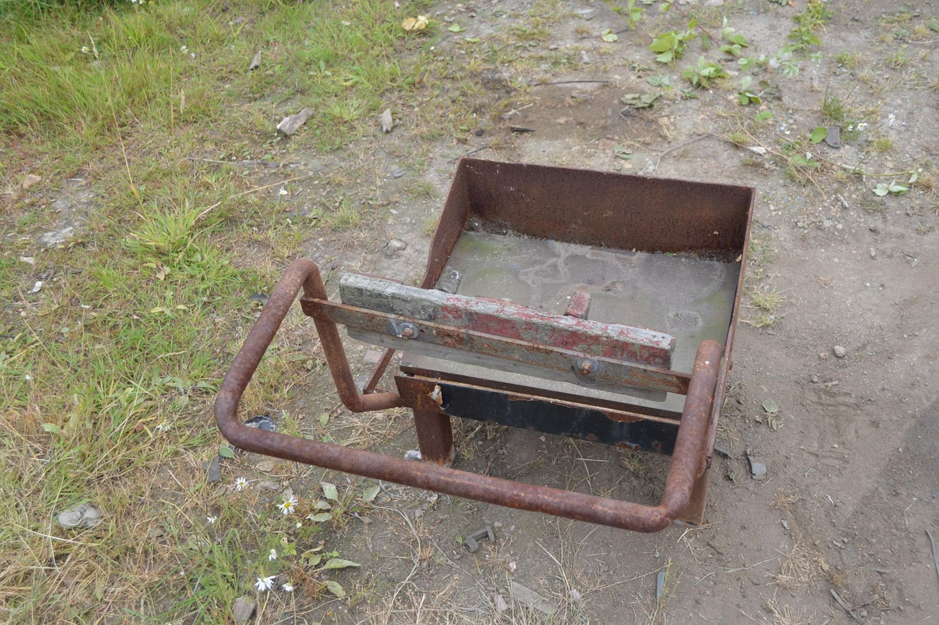 HEAVY DUTY BATTERY / JUMP START TROLLEY - Image 2 of 2