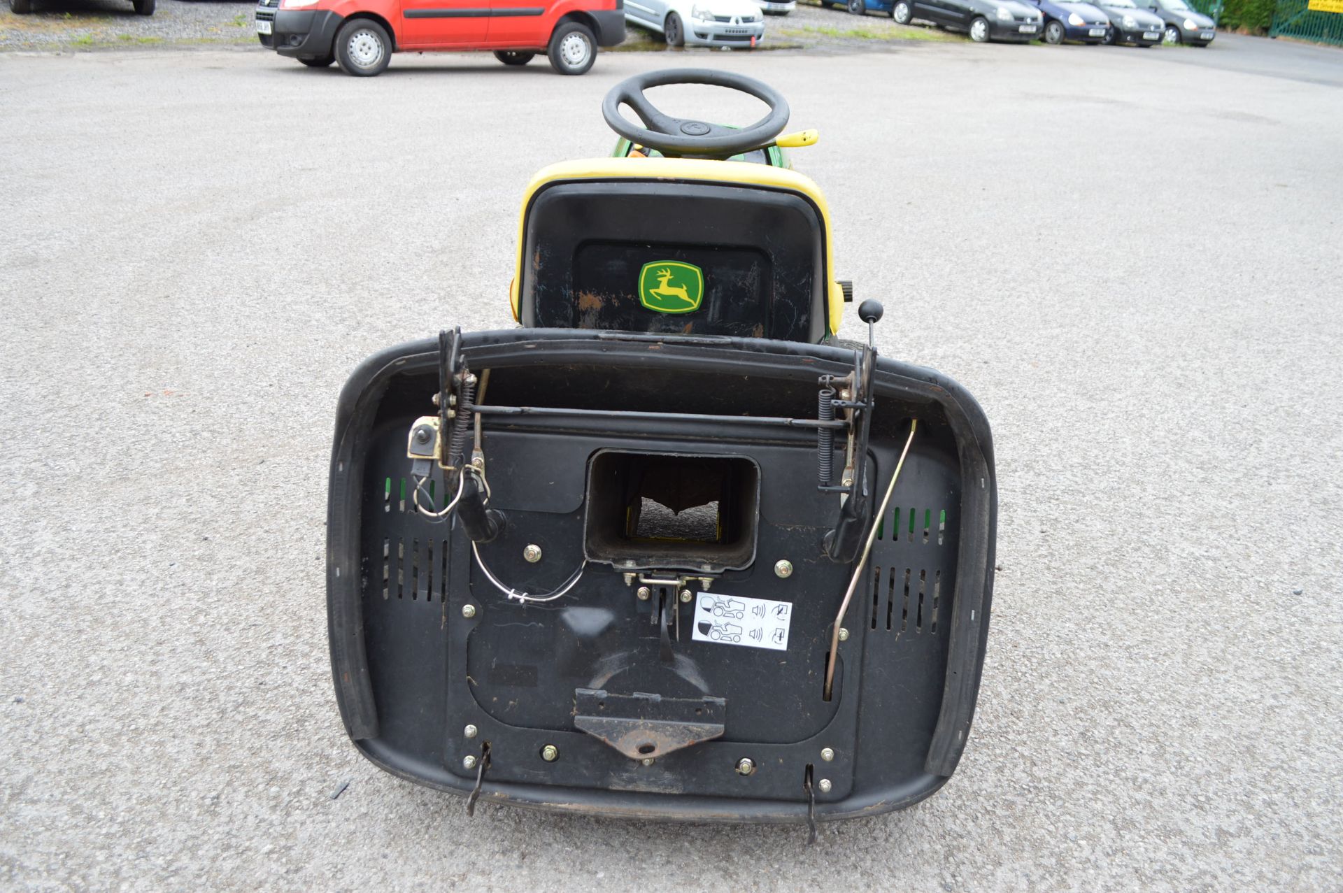 2002 JOHN DEERE HYDRO-STATIC RIDE-ON LAWN MOWER *NO VAT* - Image 17 of 18