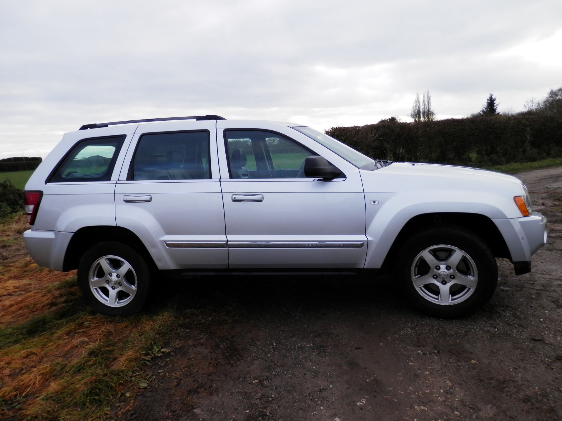 2006/56 PLATE JEEP GRAND CHEROKEE 3.0 CRD V6 TURBO DIESEL AUTO. ONLY 92K MILES. 12 MONTHS MOT - Image 4 of 29