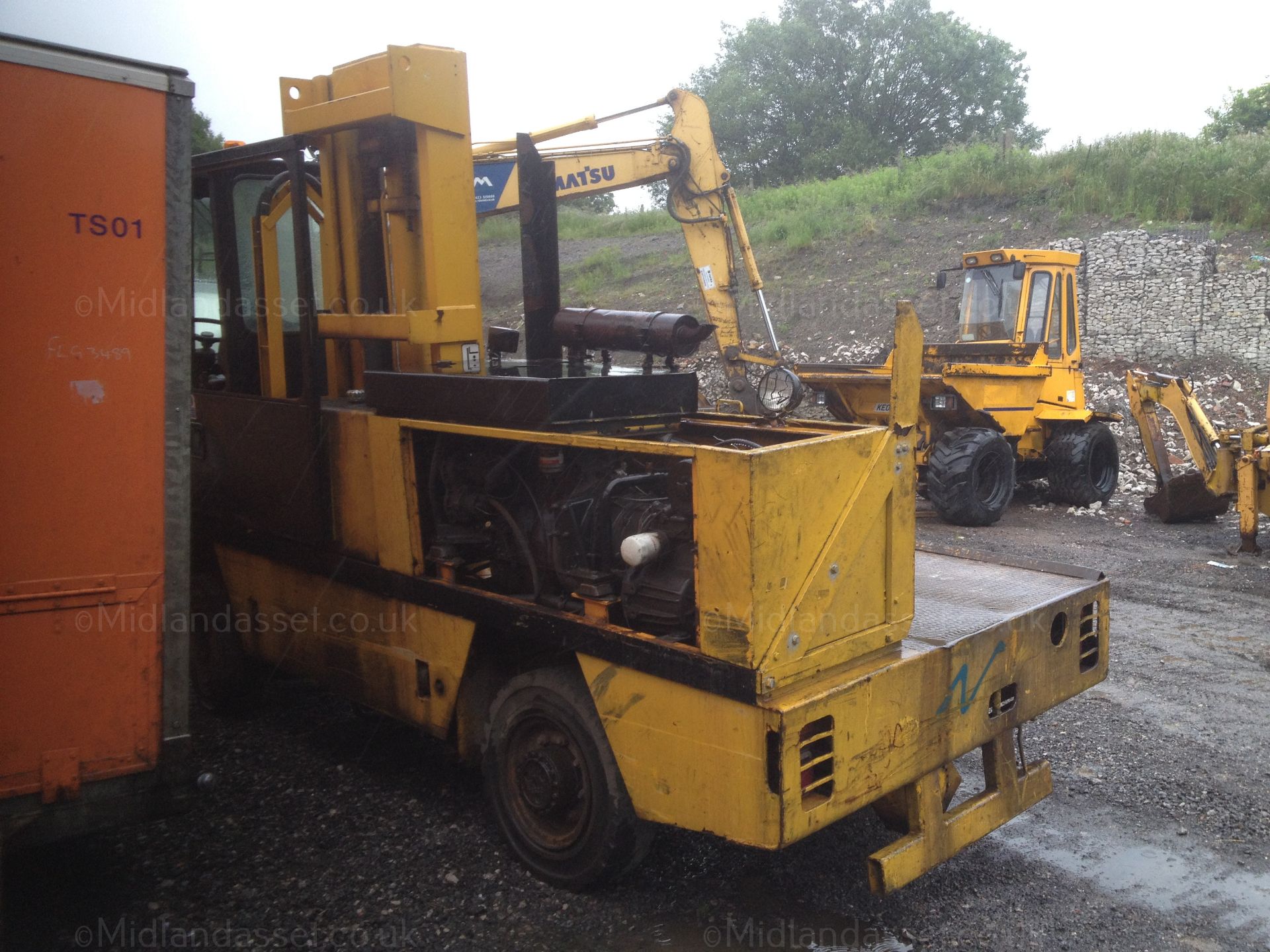 1995 BOSS 5 TONNE SIDE LOADER