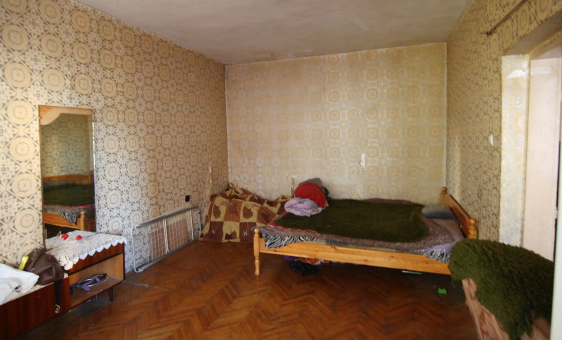 LARGE FAMILY APARTMENT, BULGARIA, BOBOV DOL - Image 5 of 16