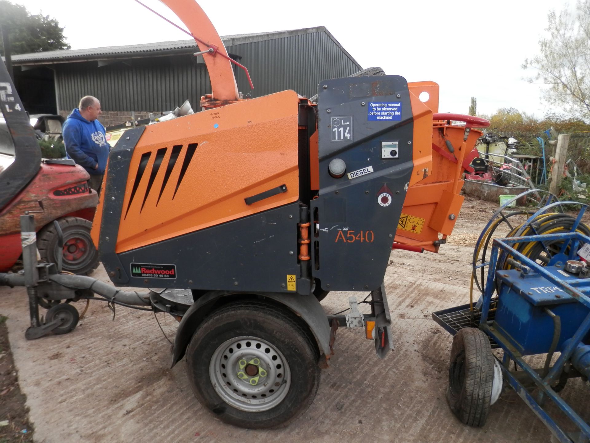 2011 LARGE JENSEN A540 TURNTABLE CHIPPER UNIT,TRAILERED. - Image 2 of 4