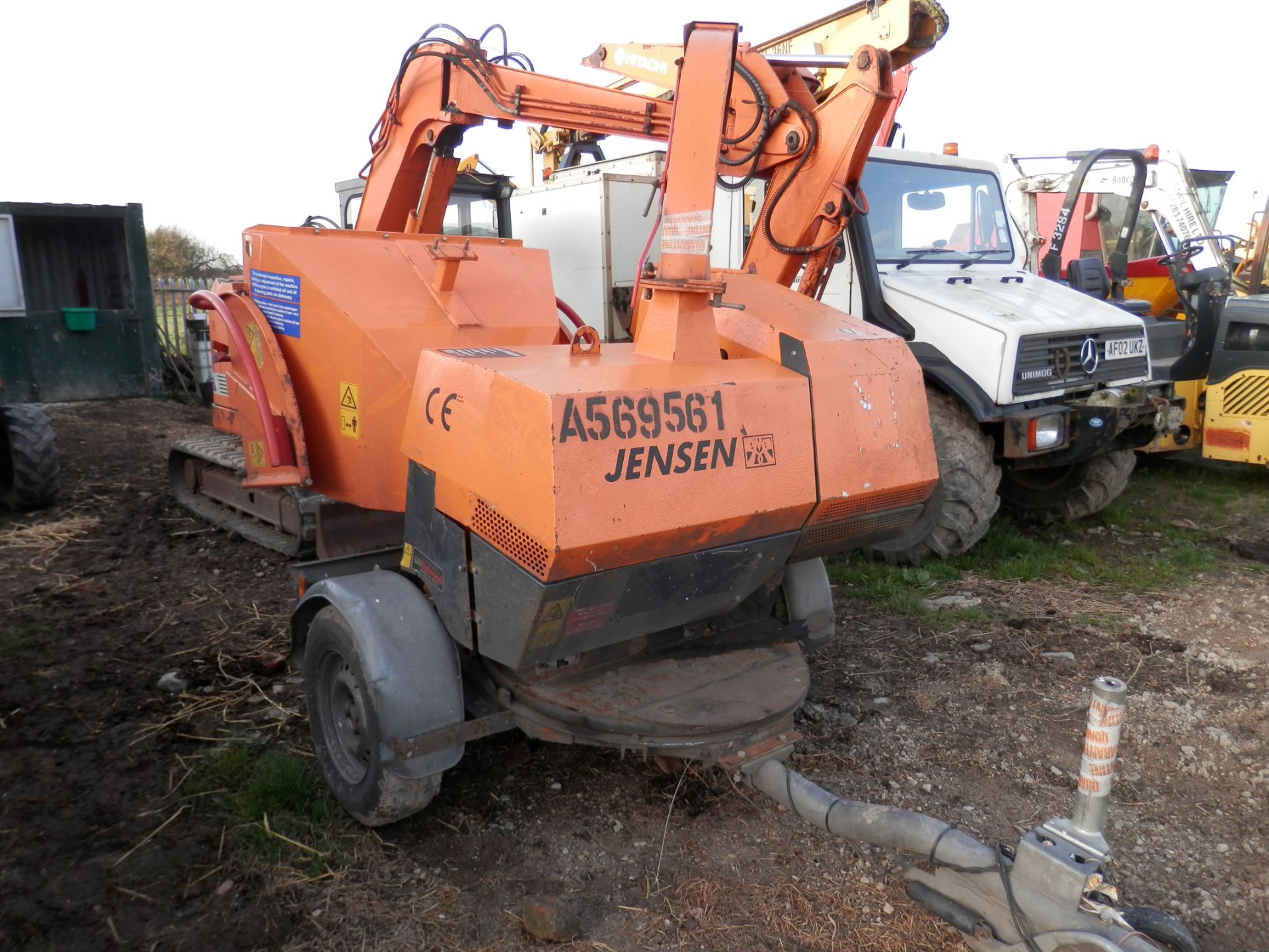 2011 JENSEN TURNTABLE WOOD CHIPPER/SHREDDER. GOOD WORKING ORDER, - Image 4 of 7